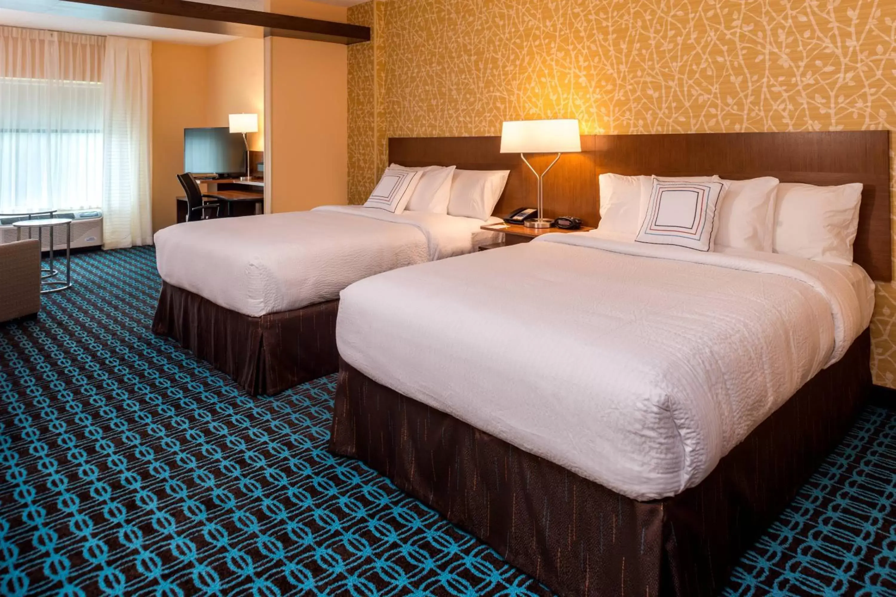 Photo of the whole room, Bed in Fairfield Inn & Suites by Marriott Orlando East/UCF Area