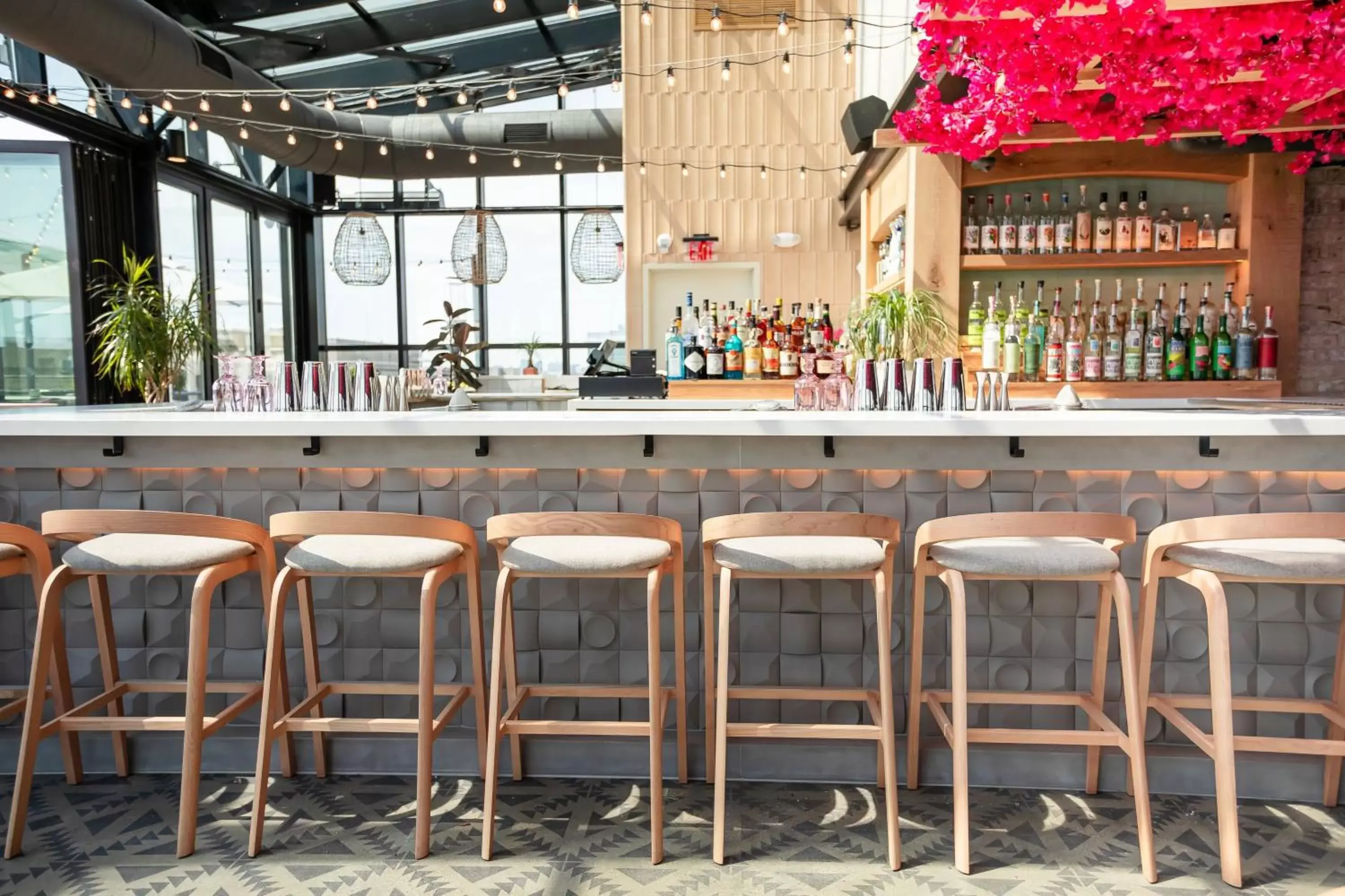 Restaurant/places to eat, Lounge/Bar in Moxy Washington, DC Downtown