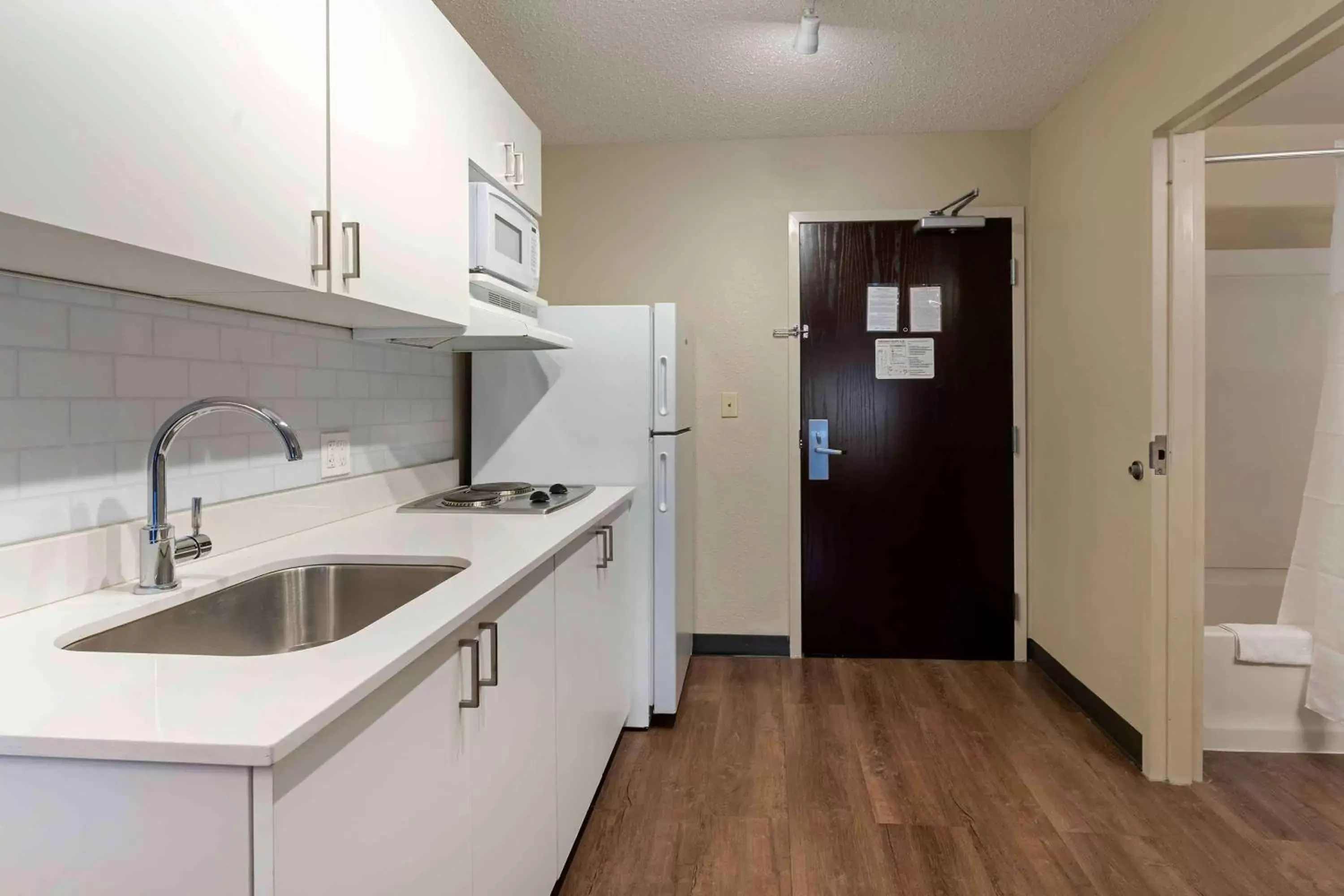 Bedroom, Kitchen/Kitchenette in Extended Stay America Premier Suites - Union City - Dyer St