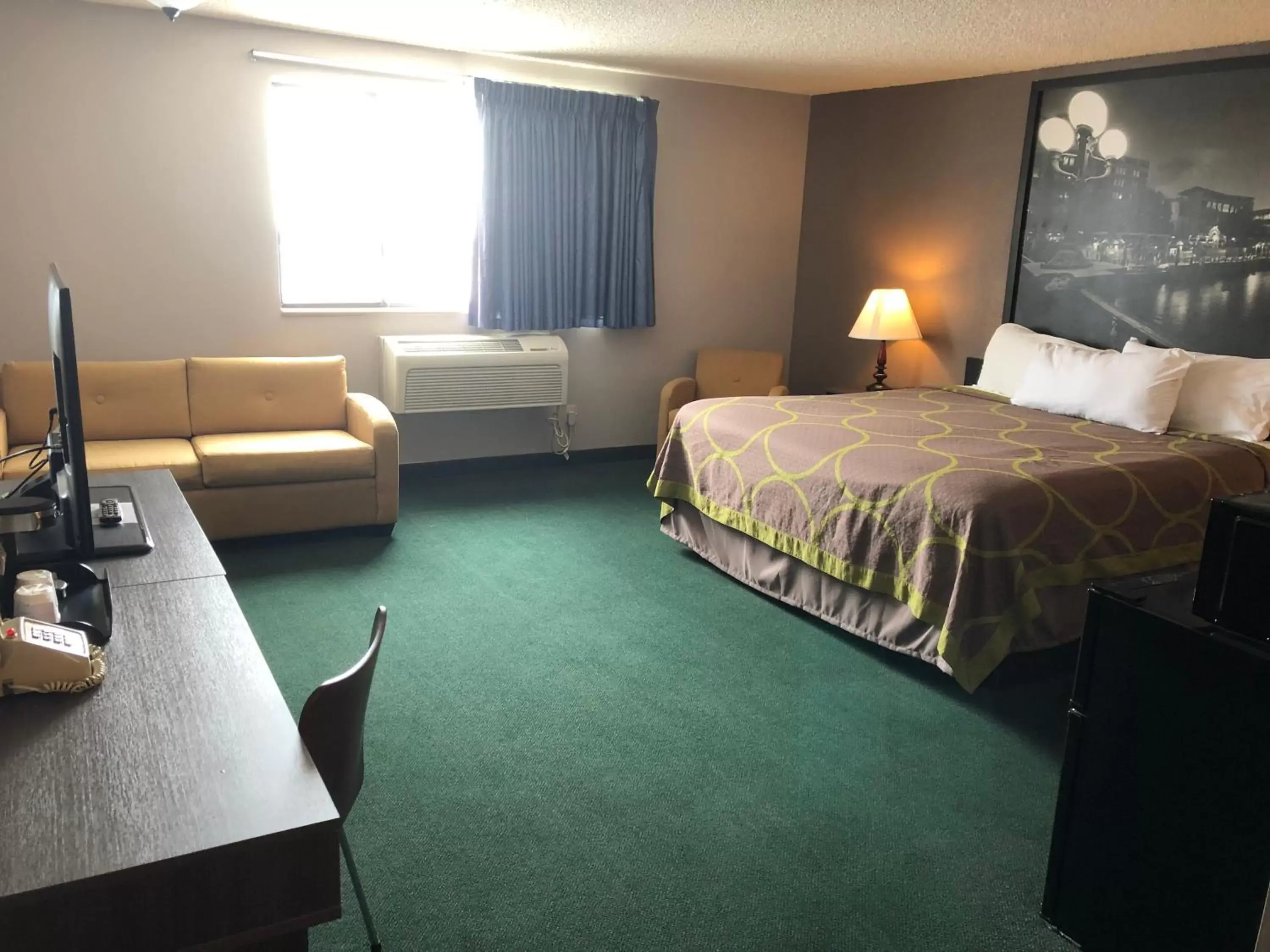 Bed in Super 8 by Wyndham Winnemucca NV