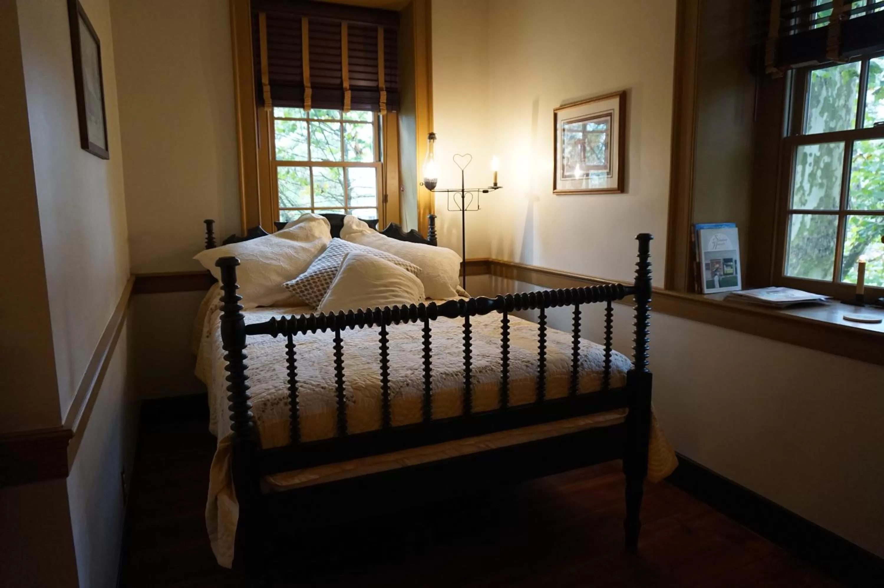 Premium Quadruple Room in Brownstone Colonial Inn