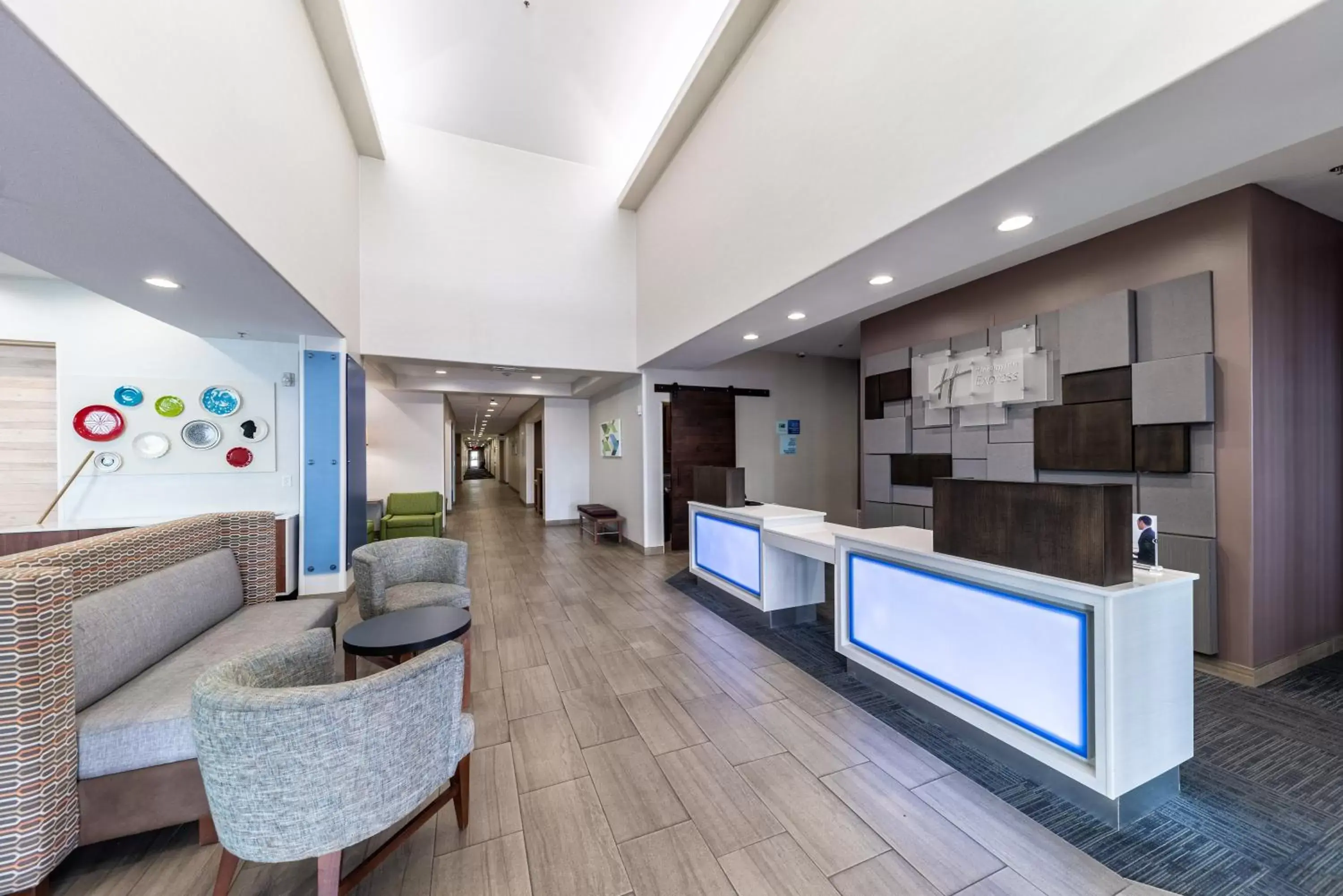 Property building, Lobby/Reception in Holiday Inn Express & Suites Fort Worth - Fossil Creek, an IHG Hotel