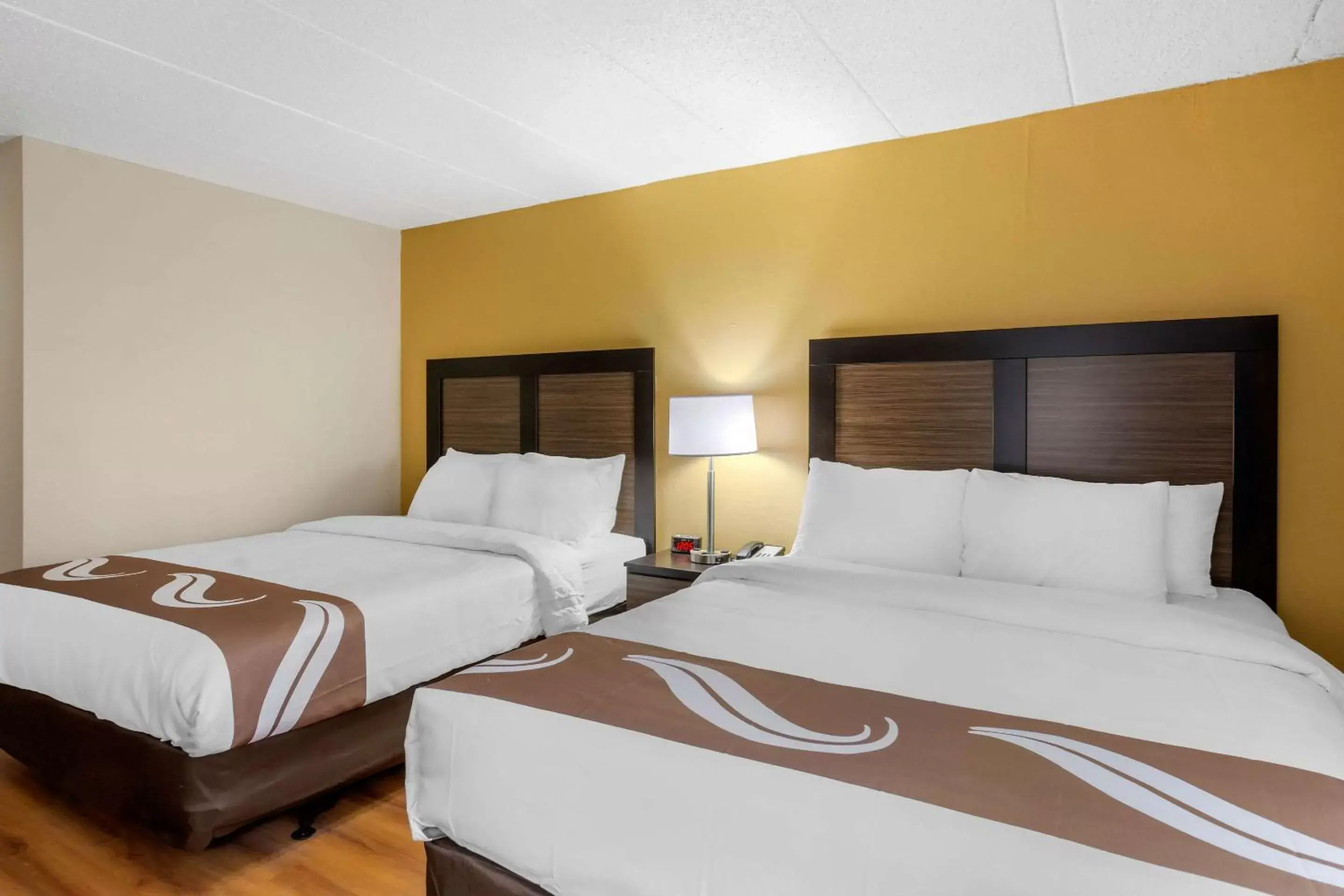 Photo of the whole room, Bed in Quality Inn & Suites