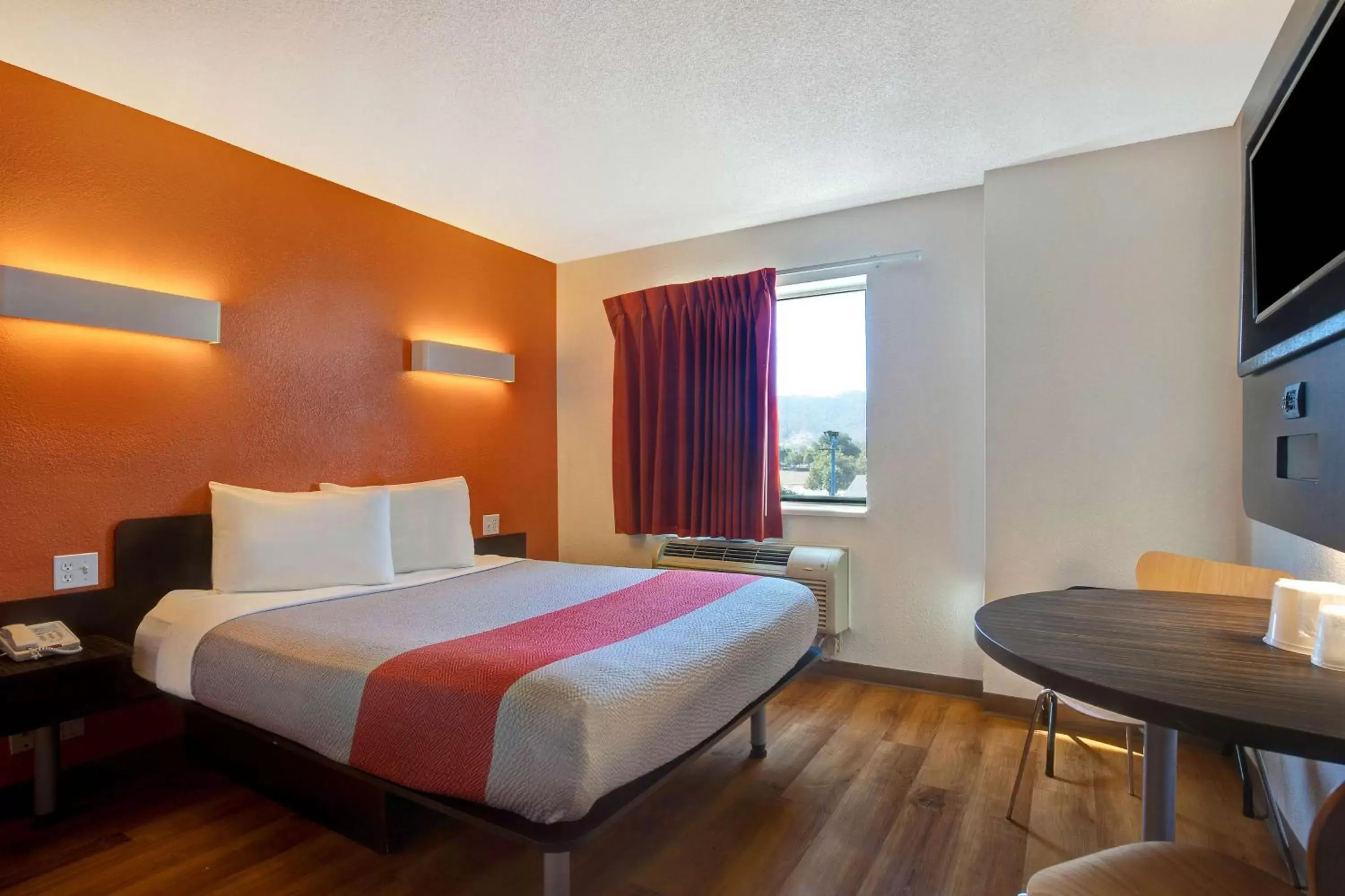 Bedroom, Bed in Motel 6-Gilroy, CA