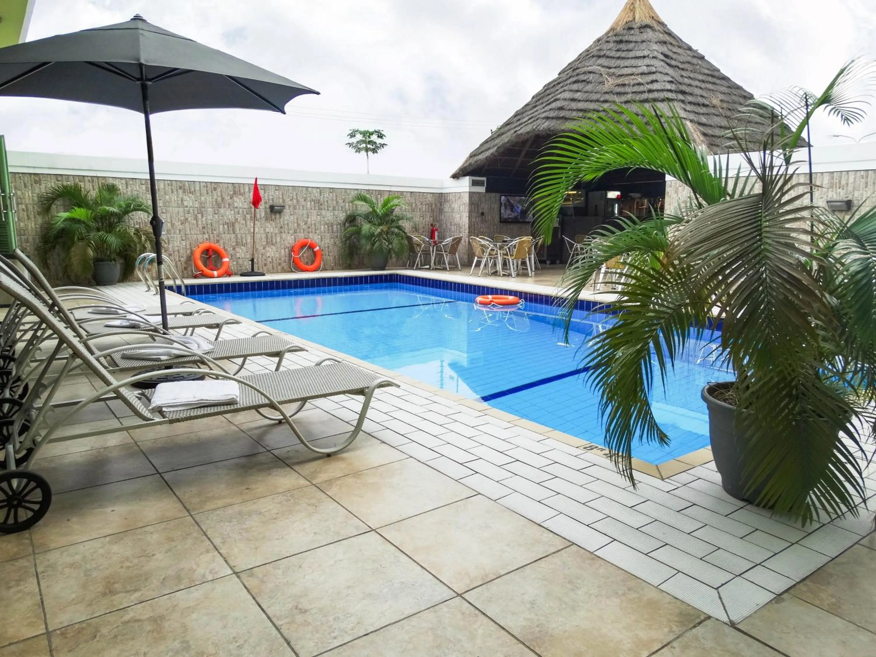 Lounge or bar, Swimming Pool in Swiss International Mabisel Port Harcourt