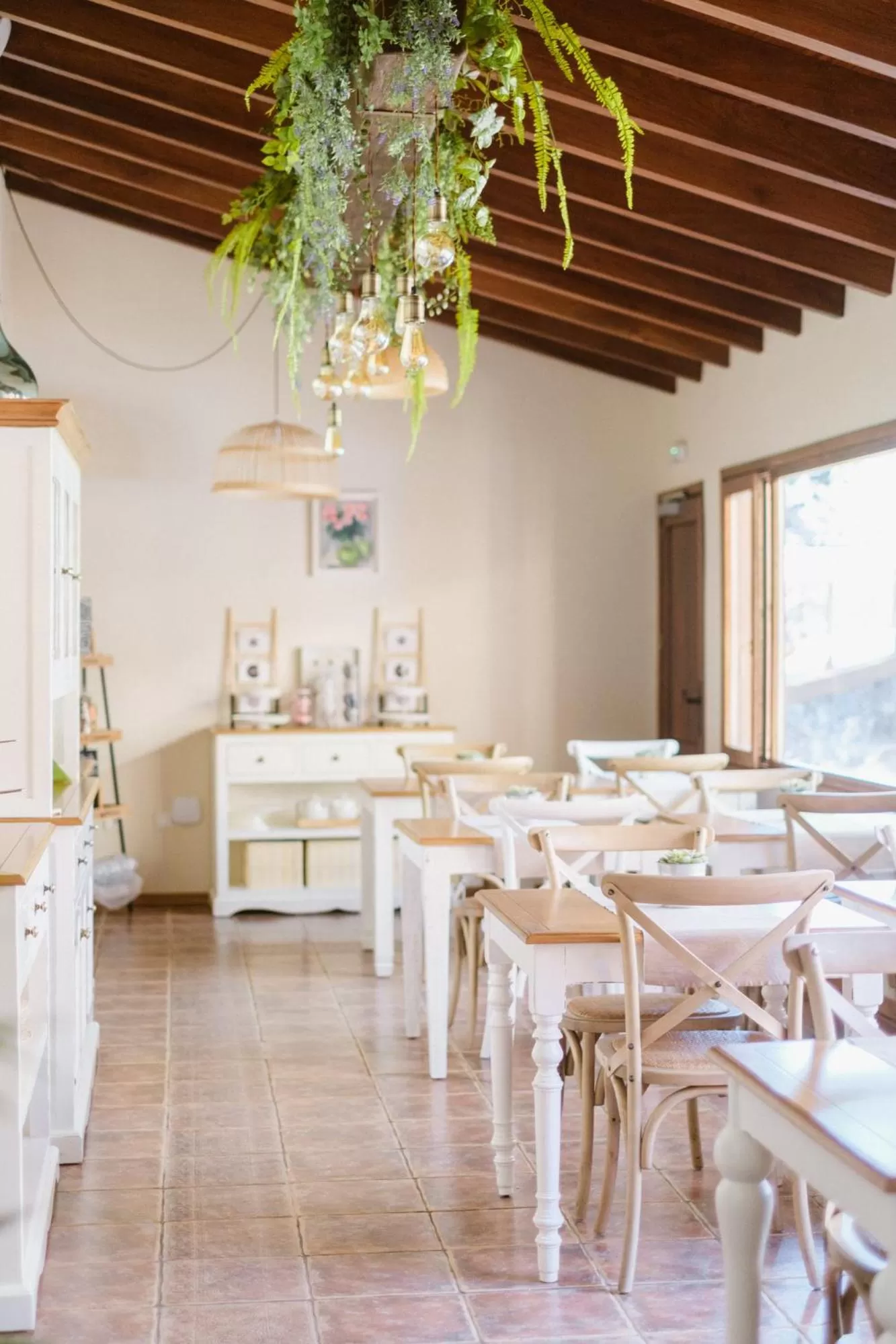 Restaurant/places to eat in Hotel Rural Ohana