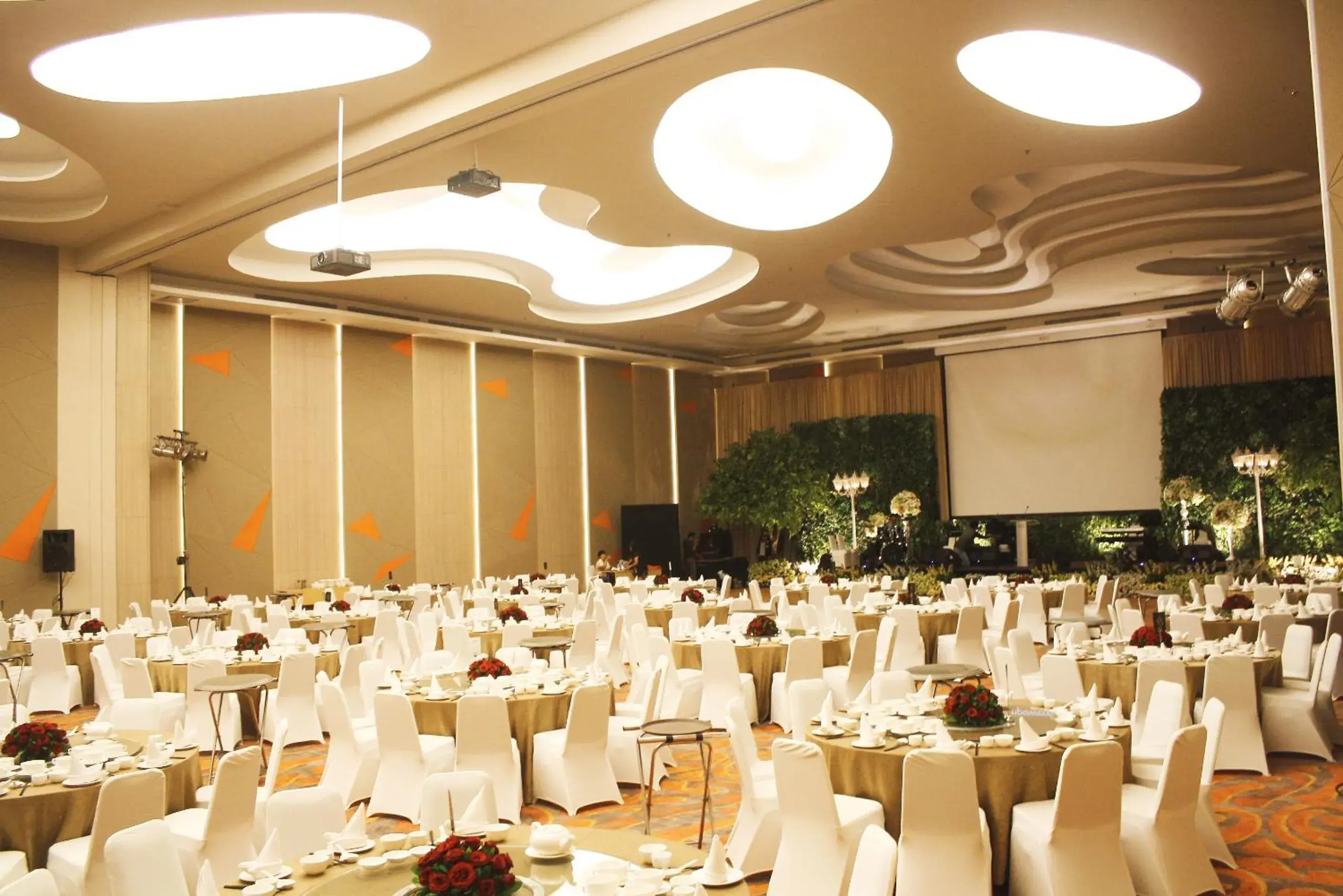 Banquet/Function facilities, Banquet Facilities in Harris Hotel And Conventions Ciumbuleuit - Bandung