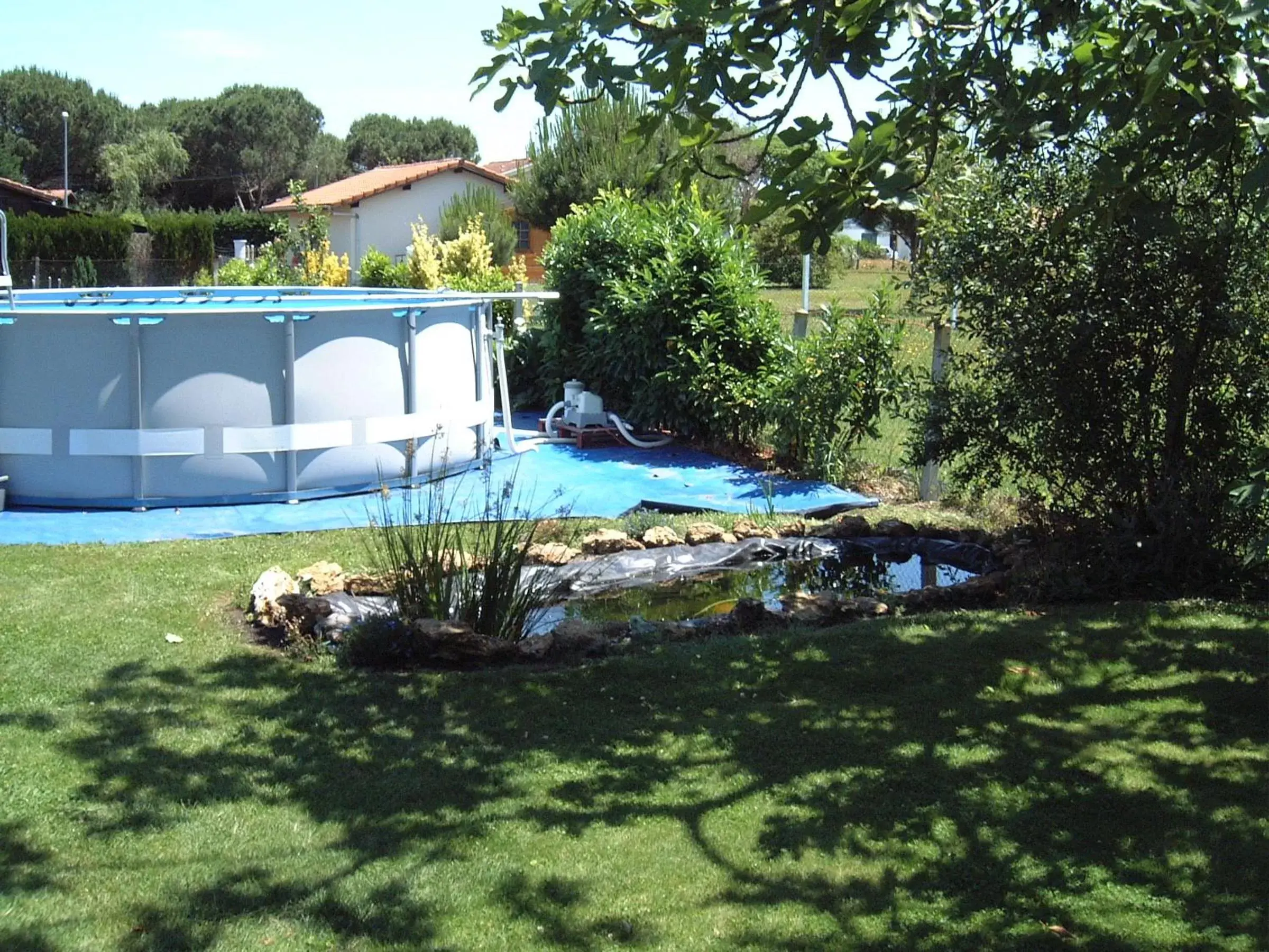 Garden view, Swimming Pool in a2pasdelaforet