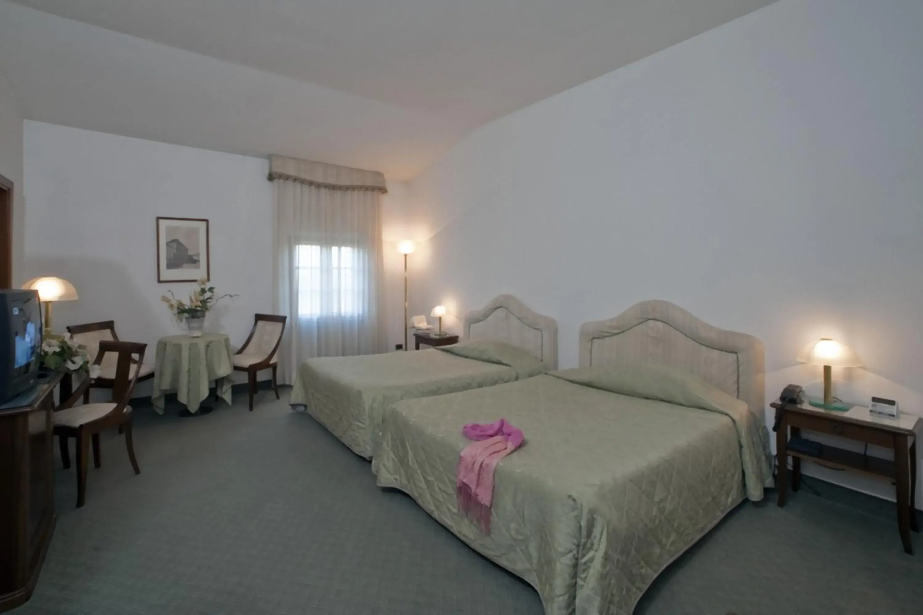 Bed in Hotel Villa San Lucchese