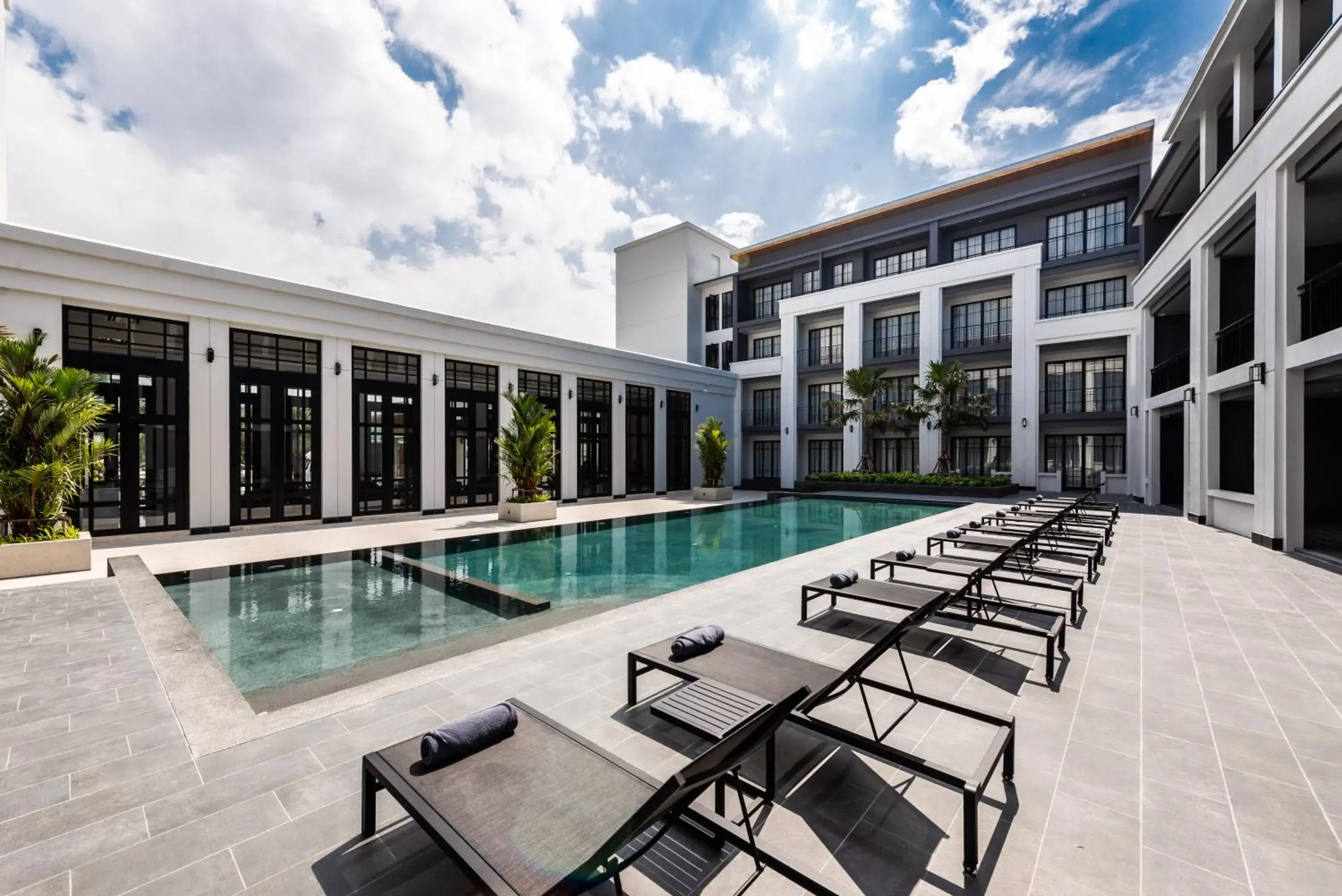 Patio, Swimming Pool in One Patio Hotel Pattaya - SHA Extra Plus