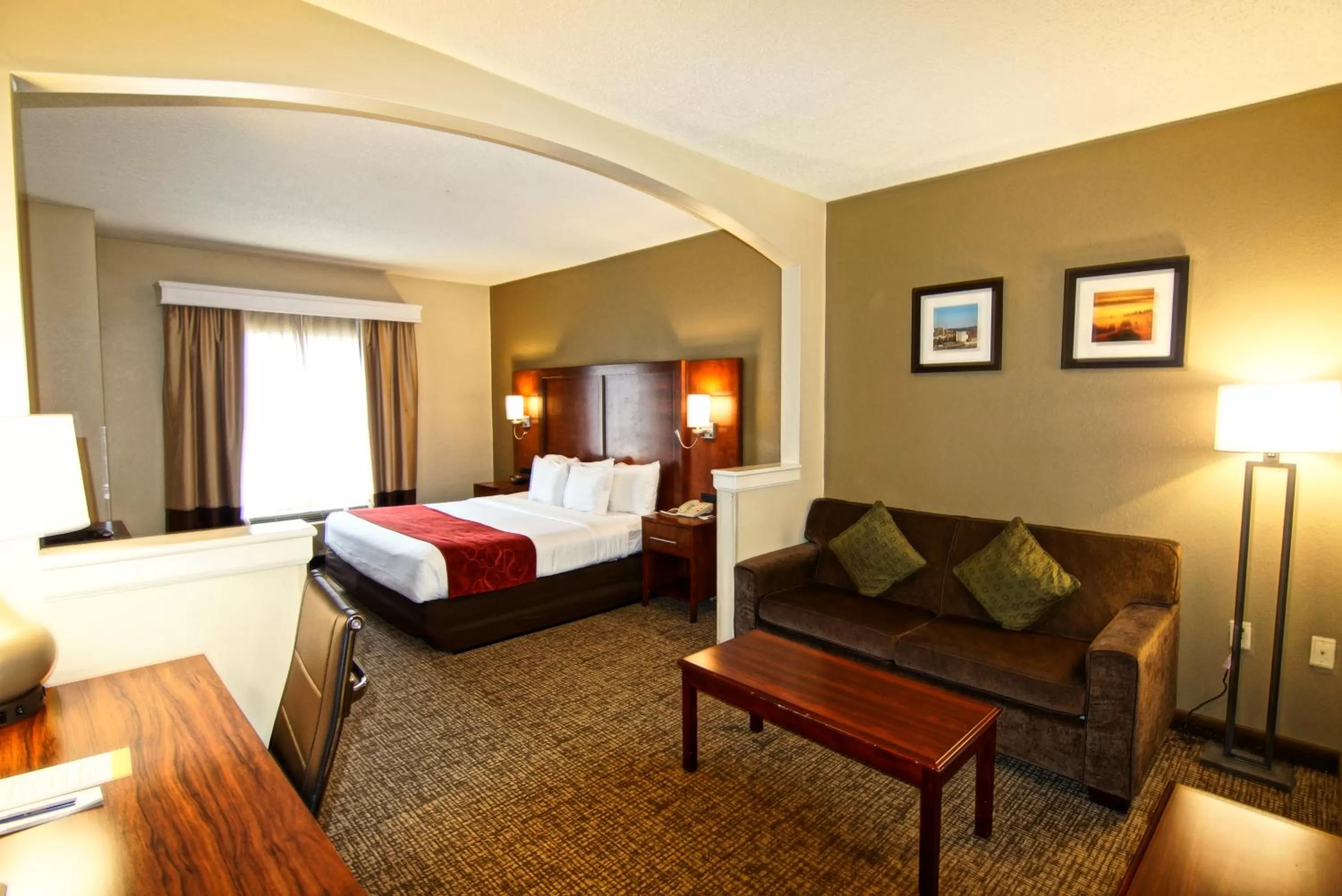 Bed in Comfort Suites Near University