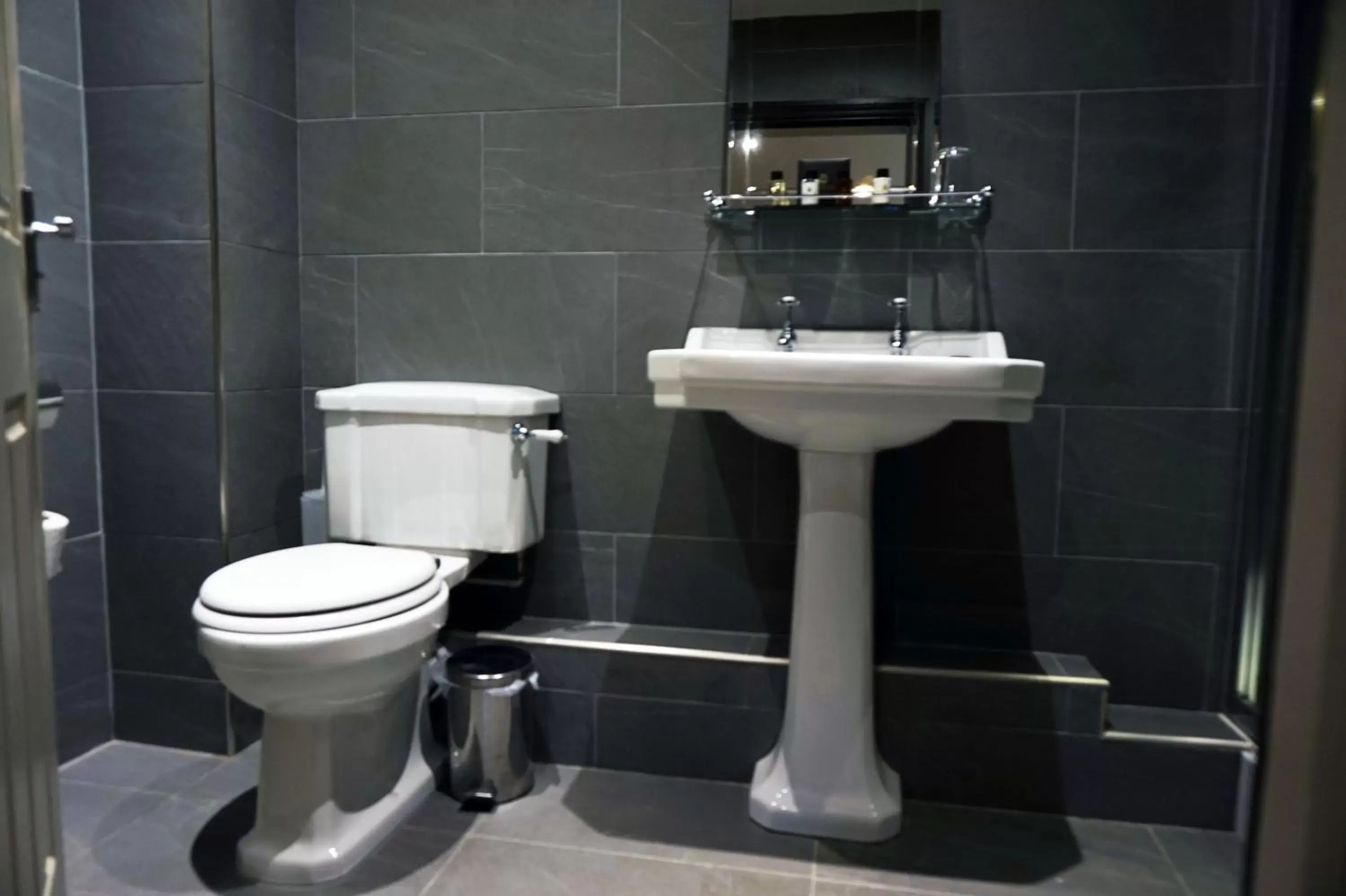 Bathroom in The Penny Farthing Hotel