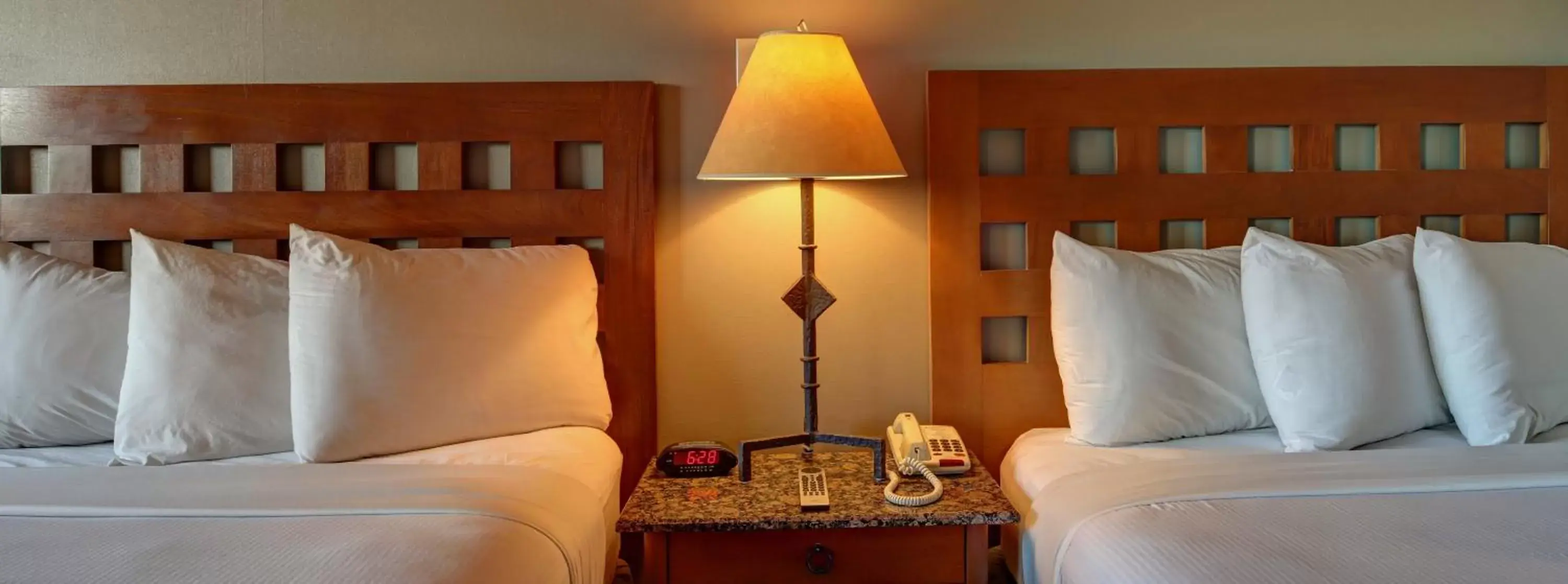 Seating area, Bed in GreenTree Inn Albuquerque North I-25 Seating area, Bed in GreenTree Inn Albuquerque North I-25