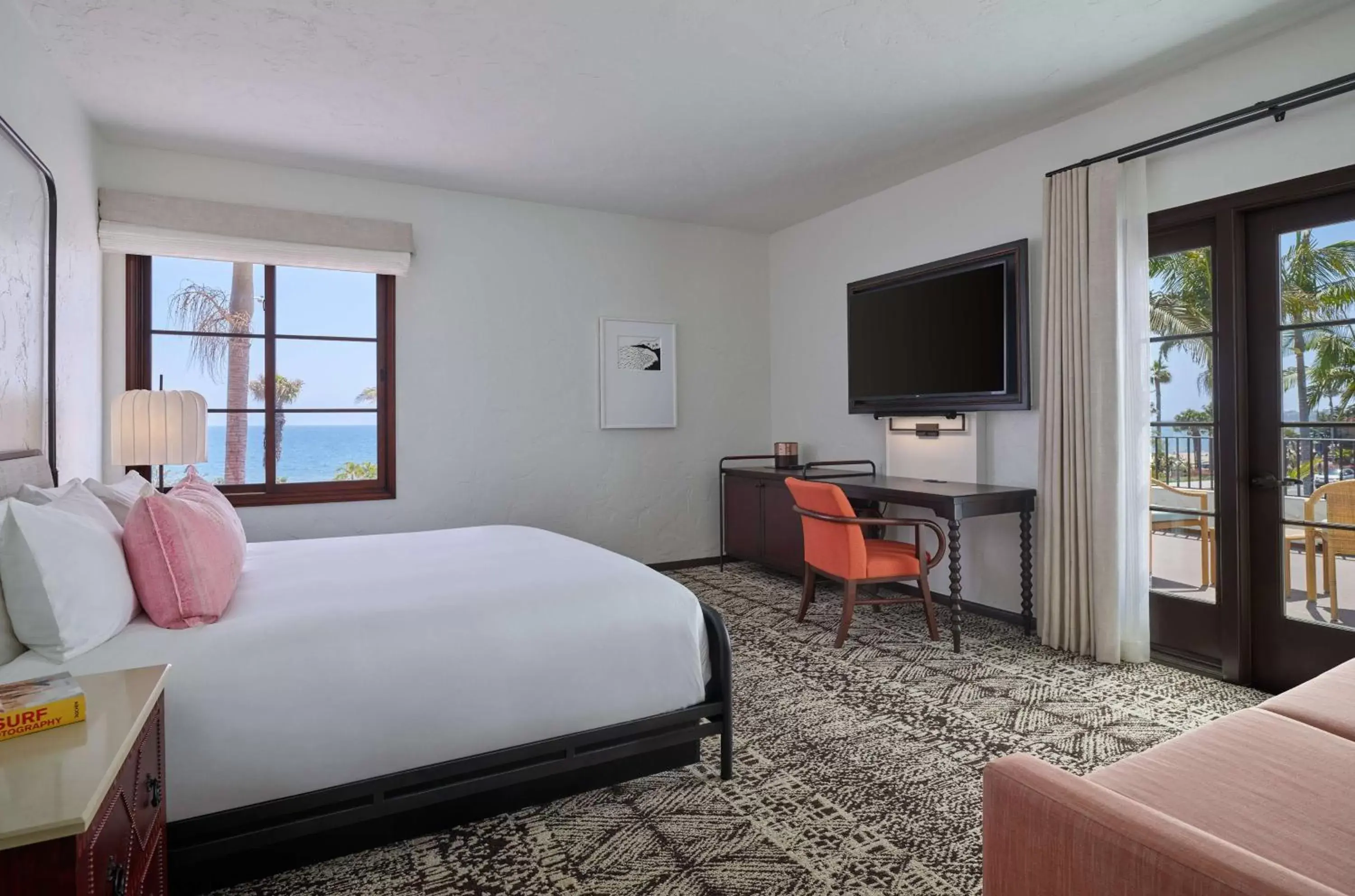 Photo of the whole room, Bed in Mar Monte Hotel, in The Unbound Collection by Hyatt Photo of the whole room, Bed in Mar Monte Hotel, in The Unbound Collection by Hyatt