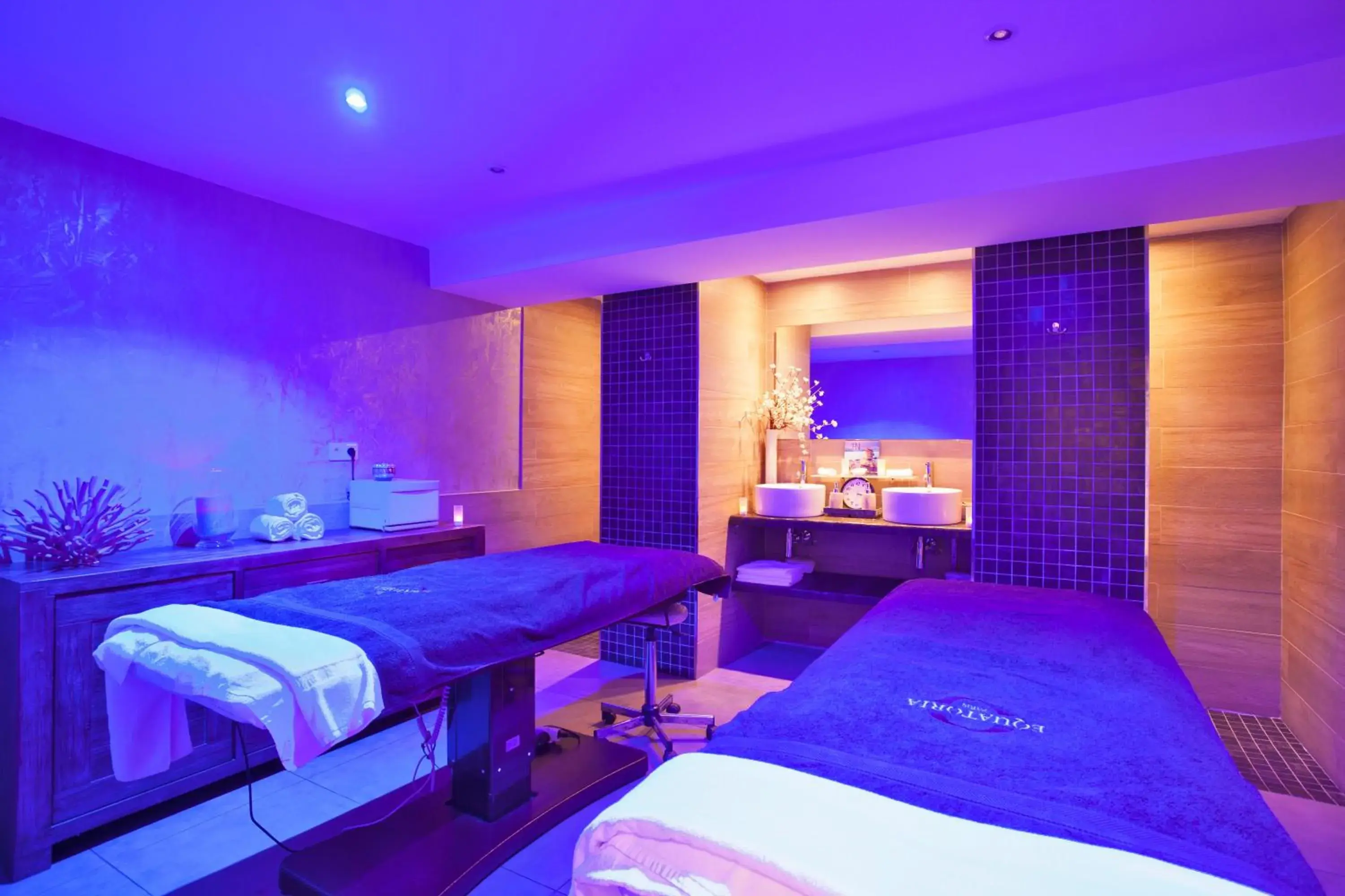 Massage in Le Neptune & Spa