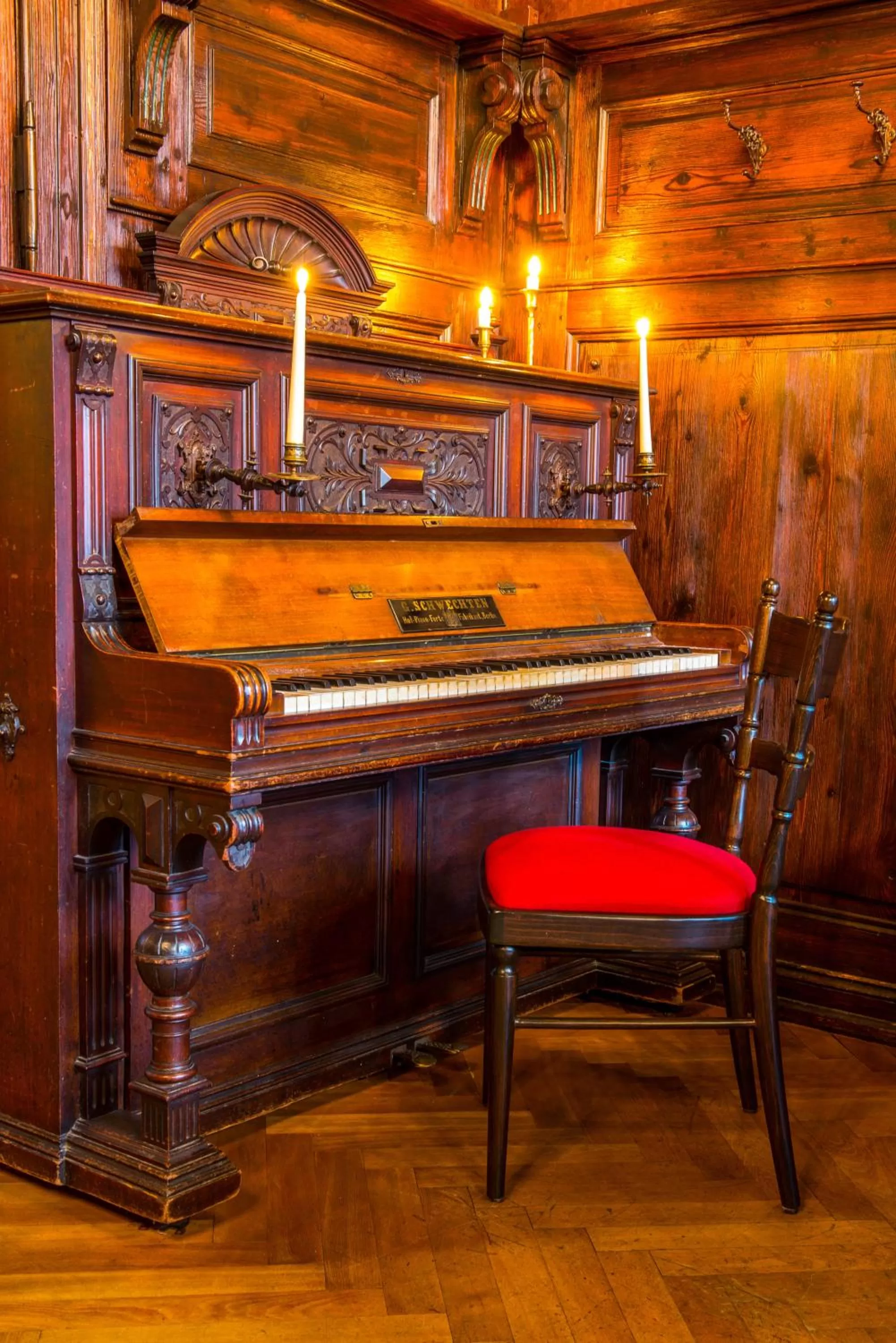 Restaurant/places to eat in Hotel zum Ritter