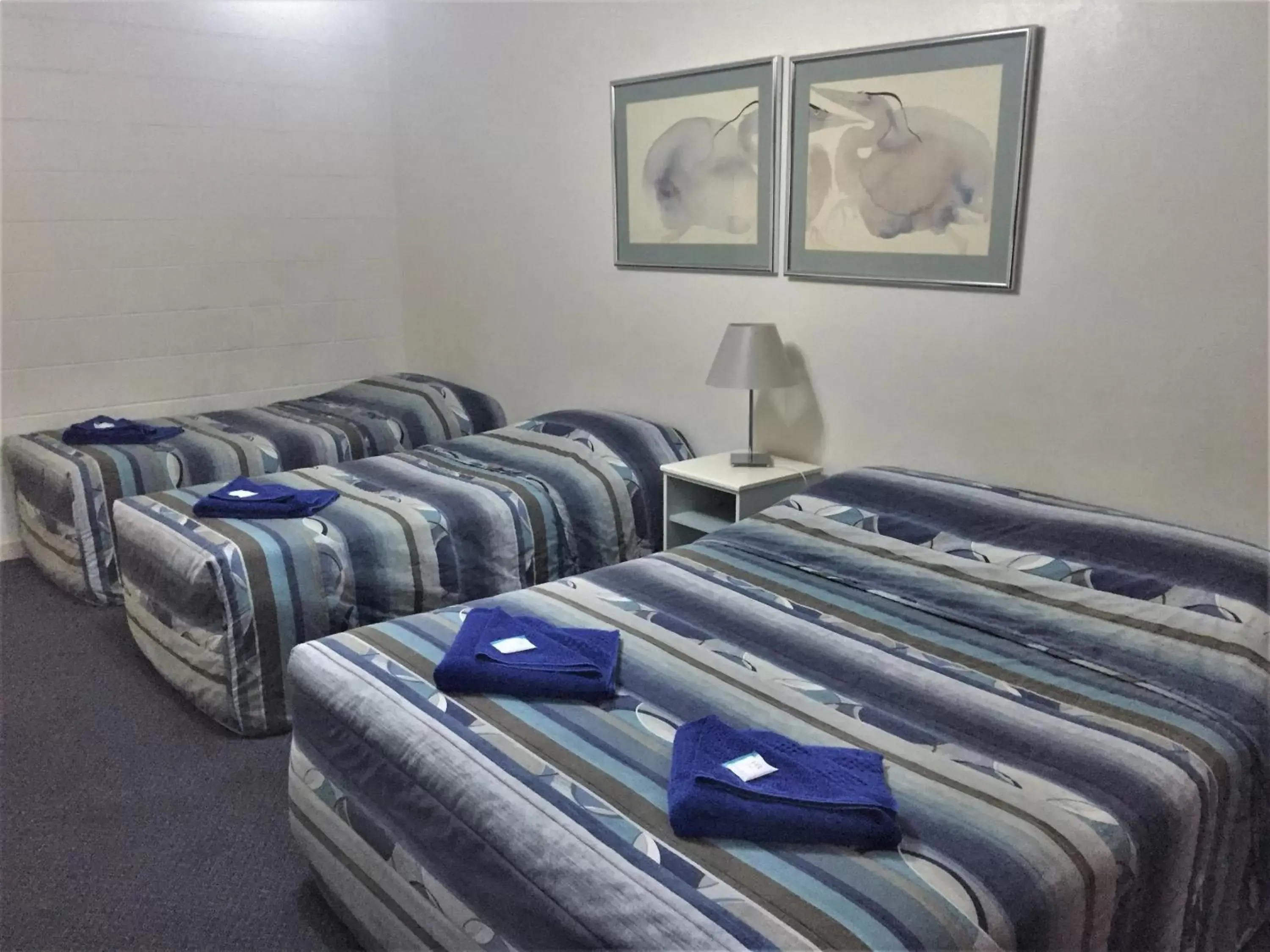 Bed in Ceduna Motor Inn