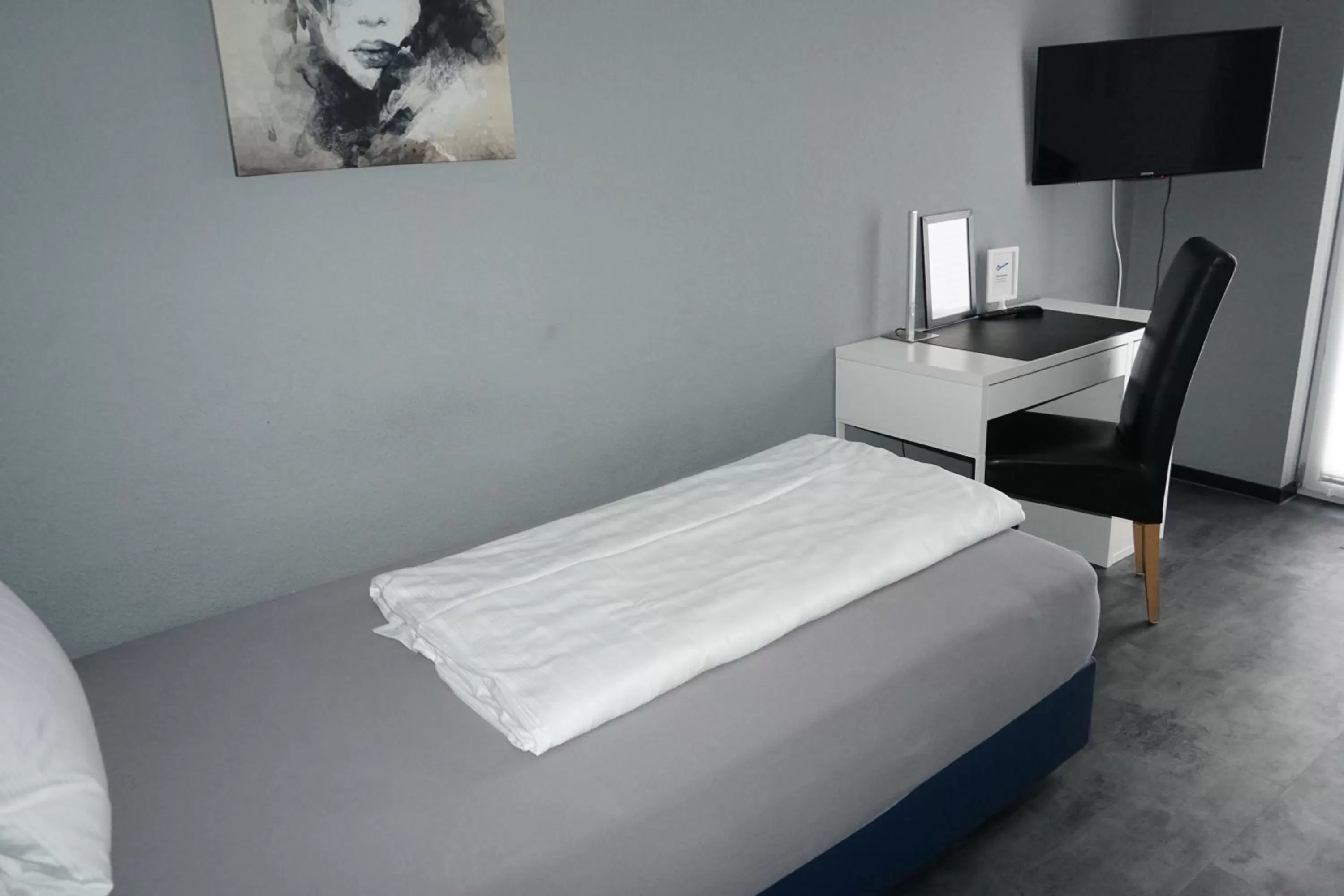 Photo of the whole room, Bed in Hotel Come In