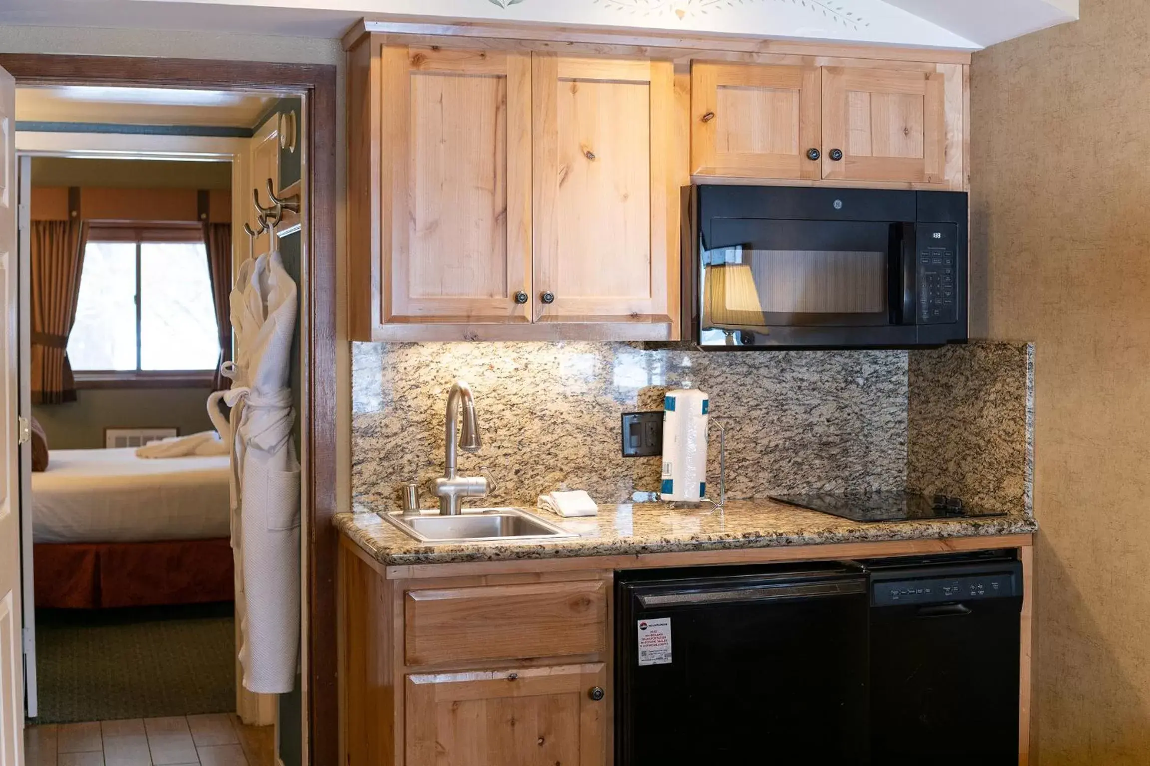 Kitchen/Kitchenette in Olympic Village Inn Olympic Valley