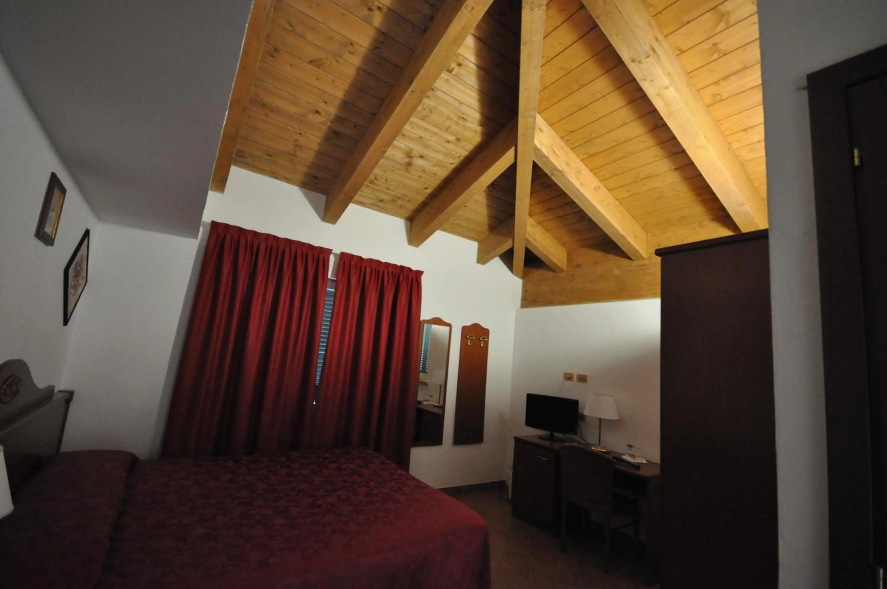 Decorative detail, Bed in Impero Hotel Beauty & Spa - Bike Hotel