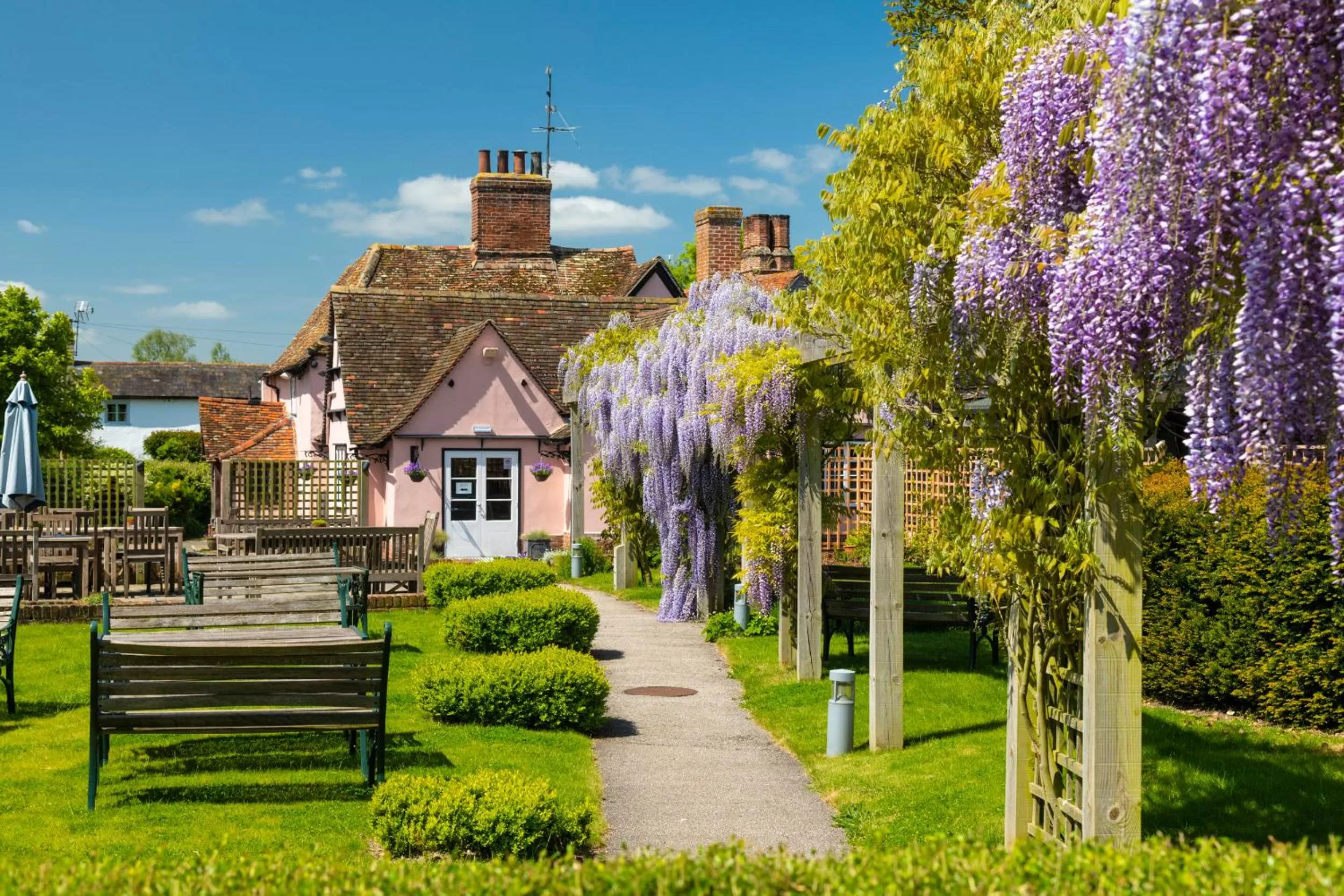Property building in The Red Lion Hinxton