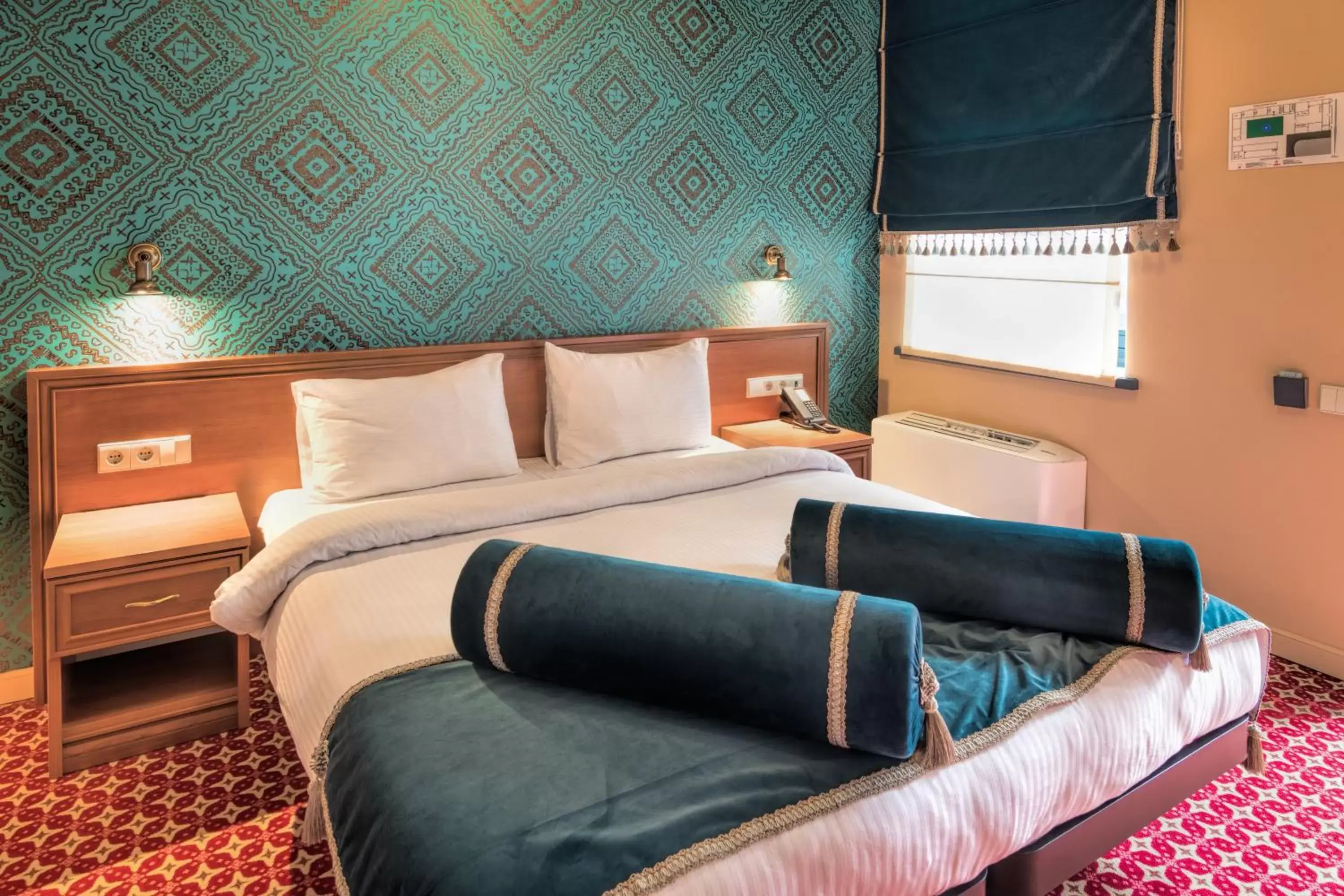 Bedroom, Bed in Golden Tulip Borjomi