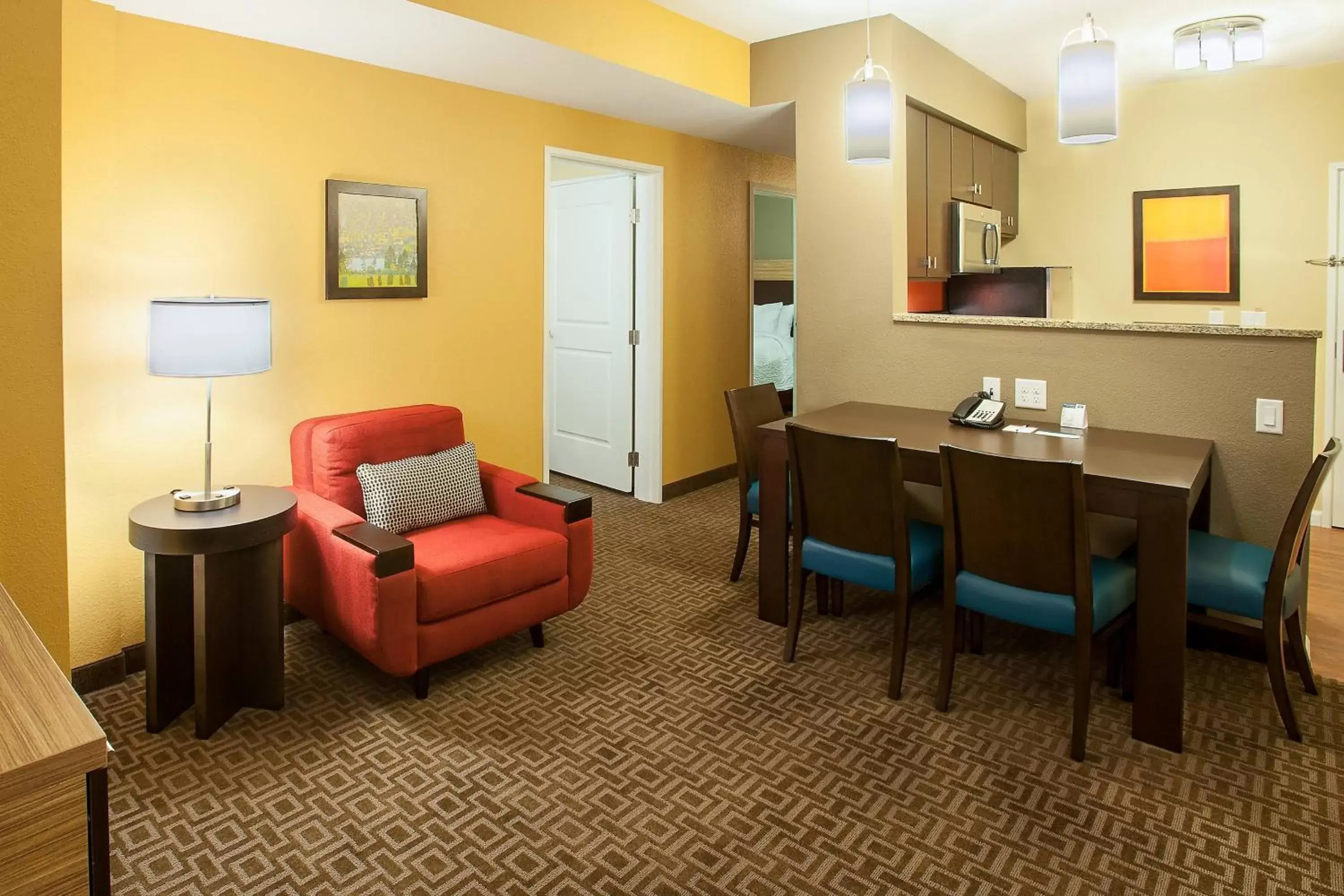 Bedroom, Seating Area in TownePlace Suites by Marriott Minneapolis near Mall of America