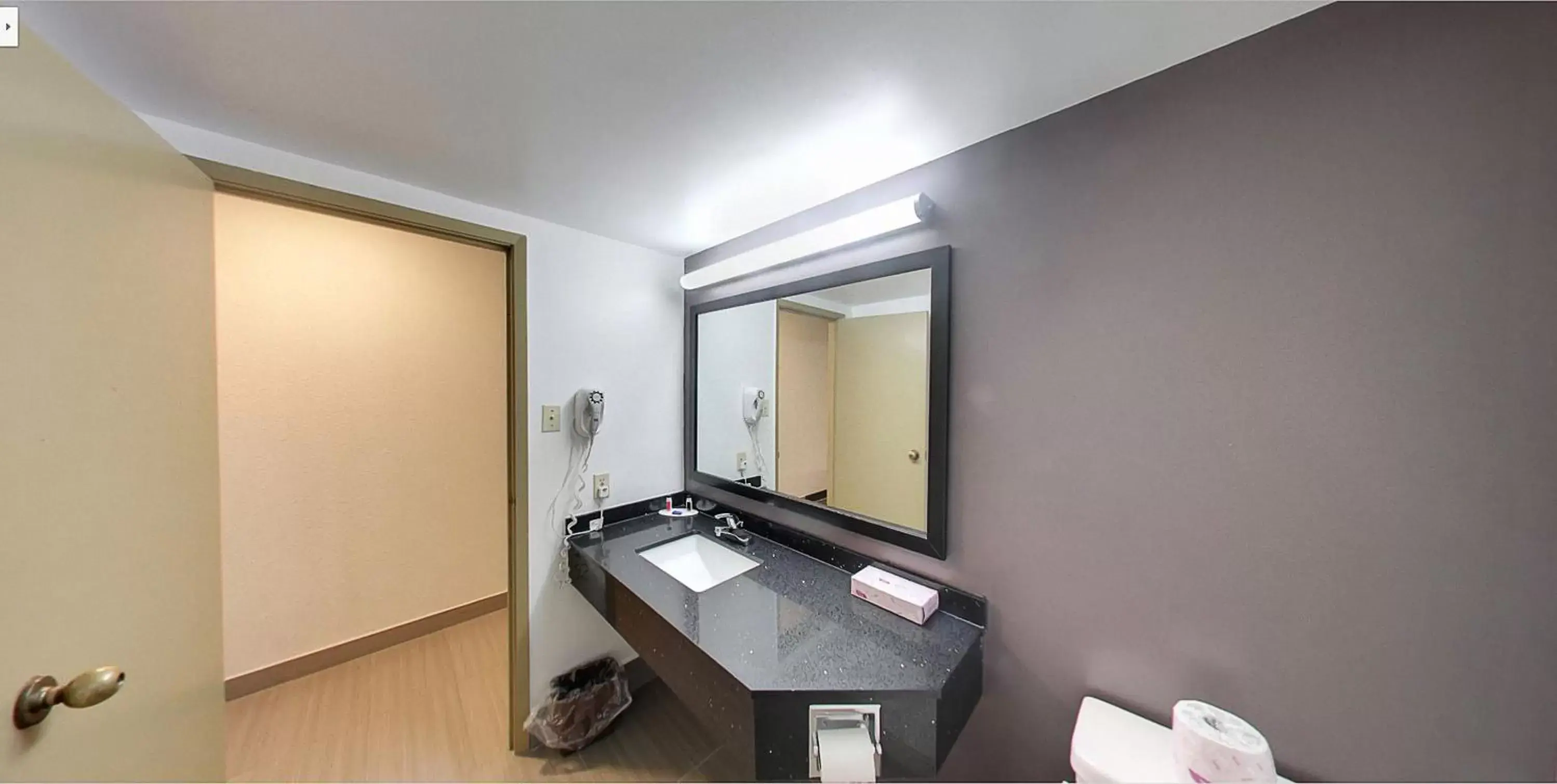 Bathroom in Super 8 by Wyndham Sudbury ON