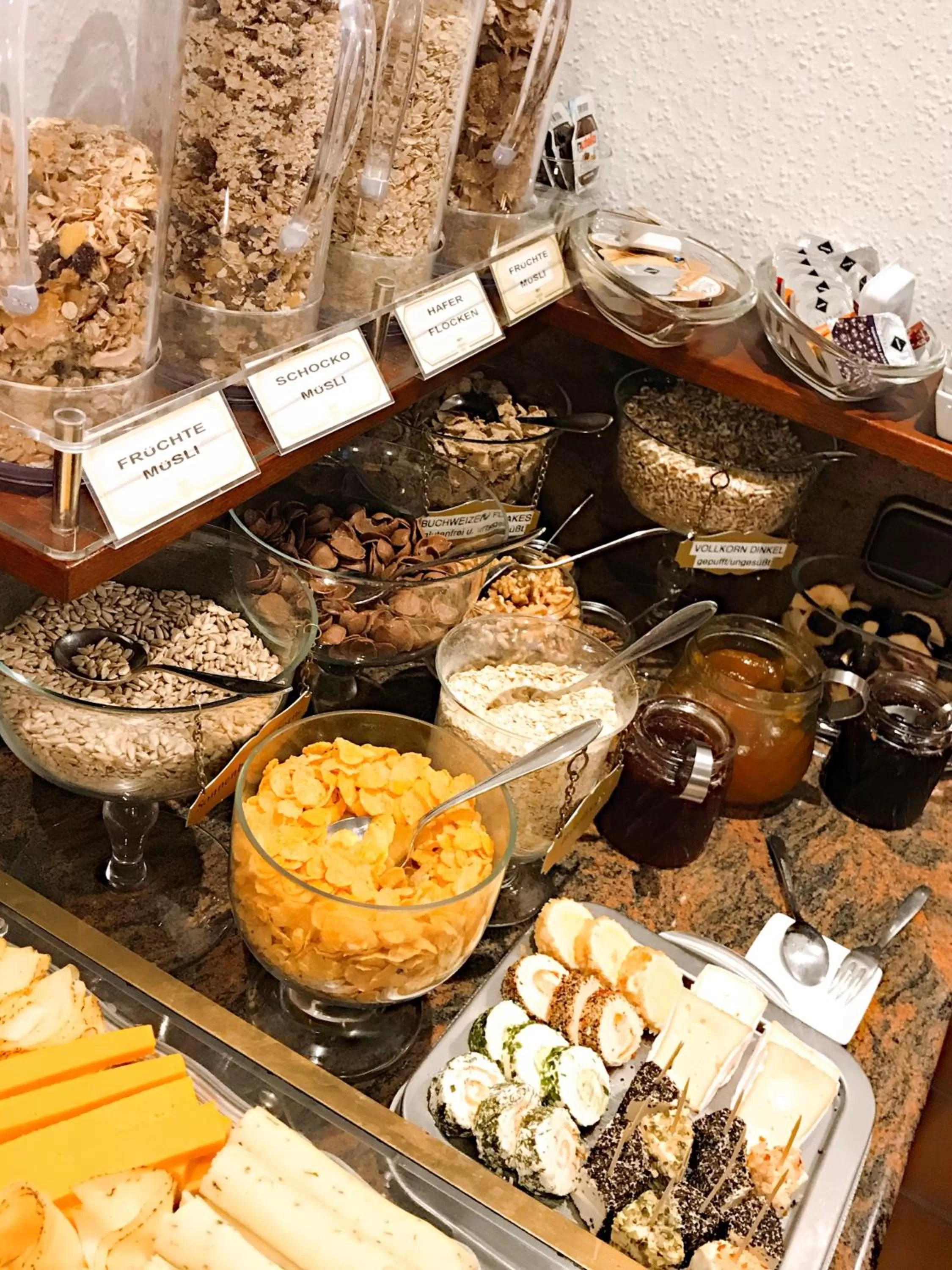 Buffet breakfast in Kurhotel Wiedenmann