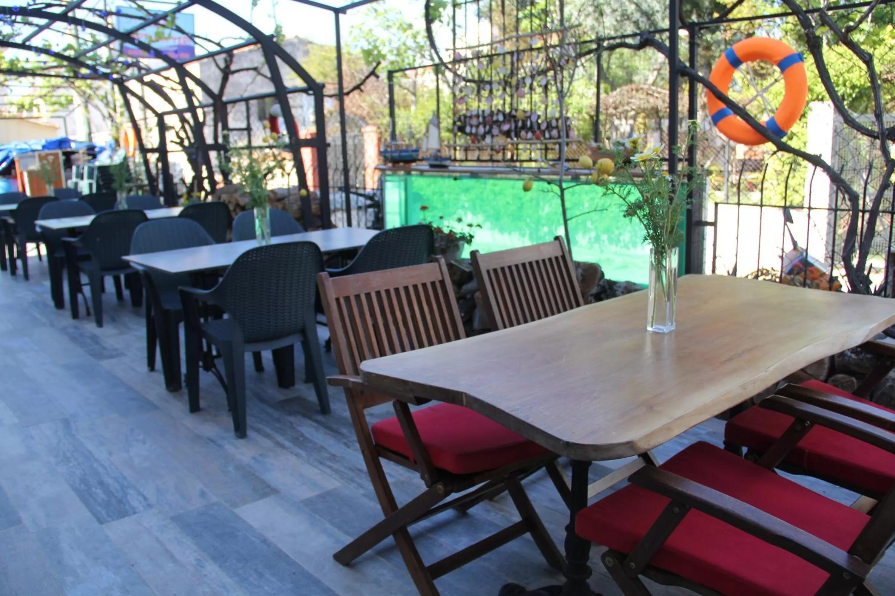 Restaurant/places to eat in Balim Sultany