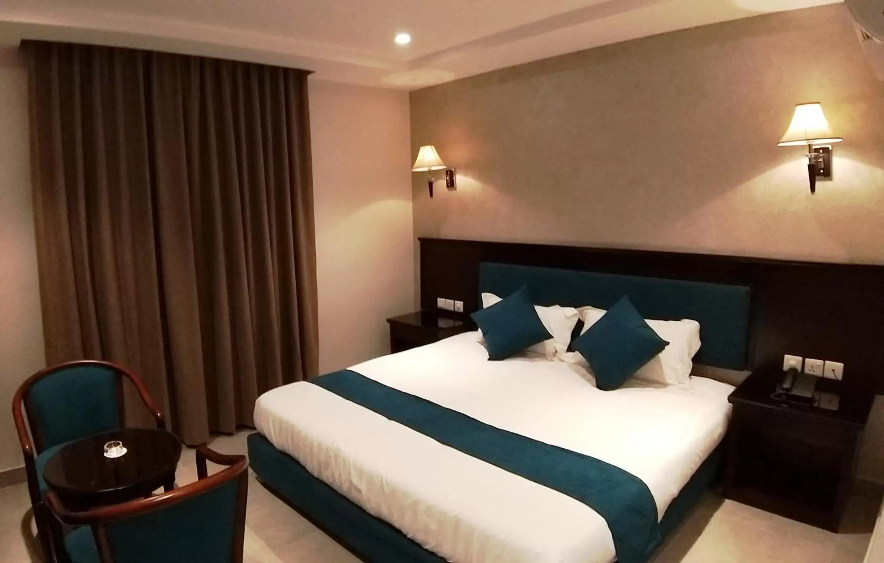 Deluxe Double or Twin Room with City View in My Luxury Hotel Deluxe Double or Twin Room with City View in My Luxury Hotel