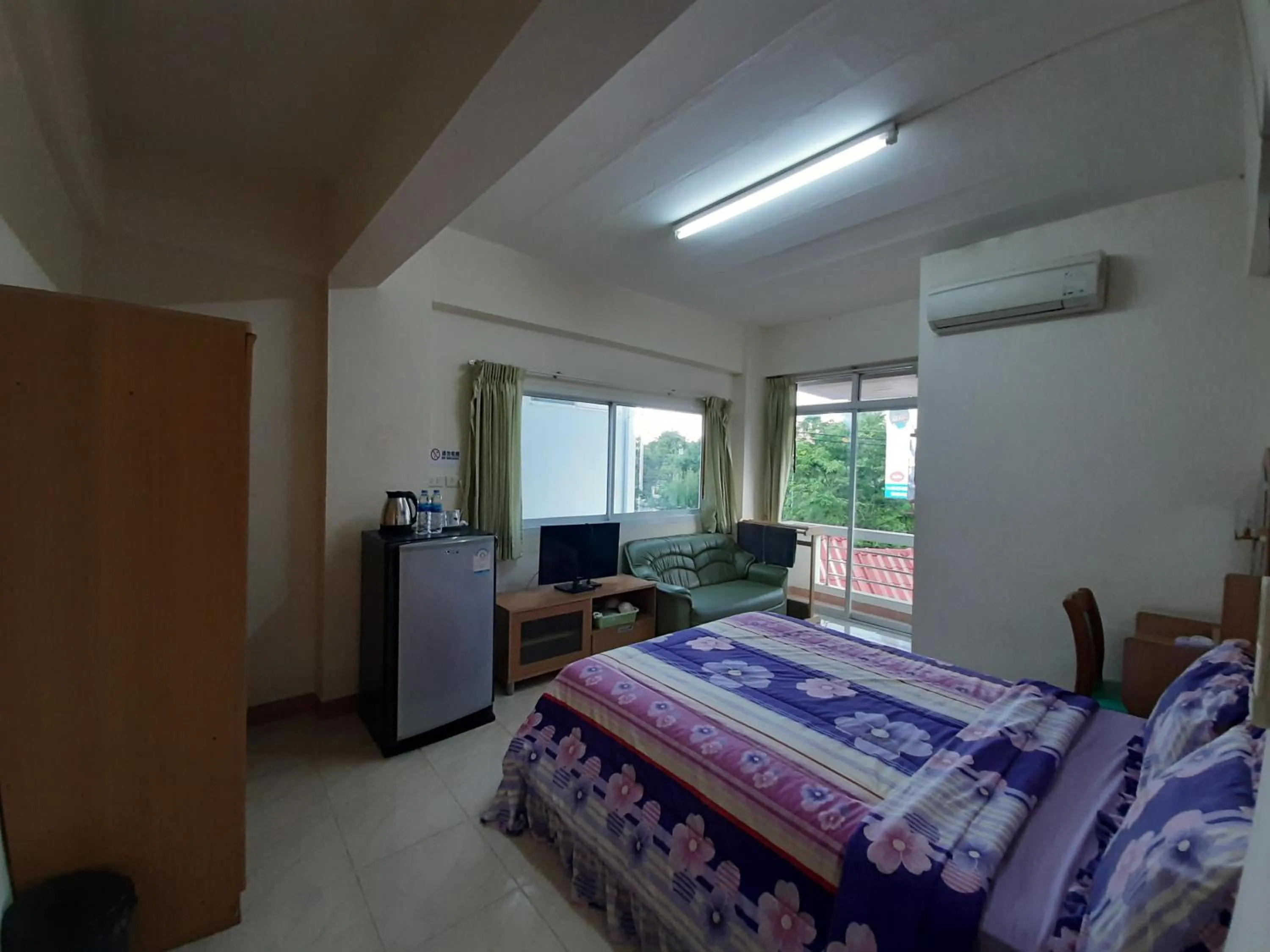 Bed in Vanlisut Hotel Ngamwongwan