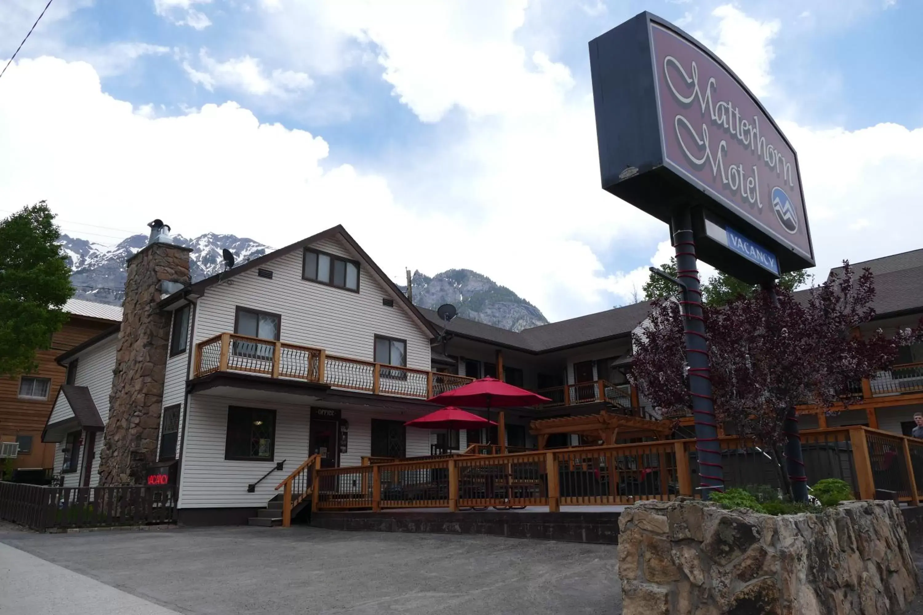 Property Building in Matterhorn Inn Ouray