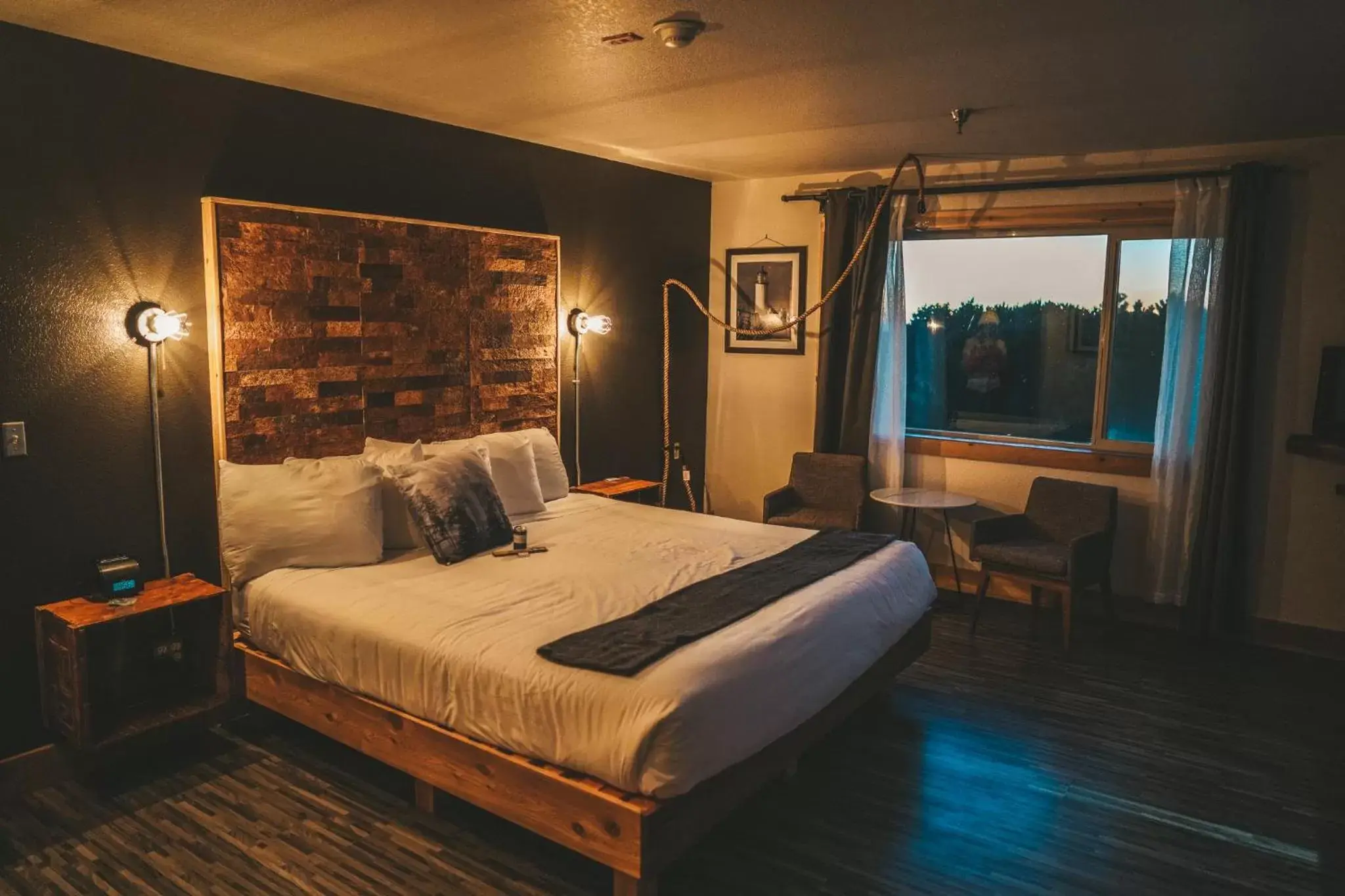 Bedroom, Bed in Adrift Hotel