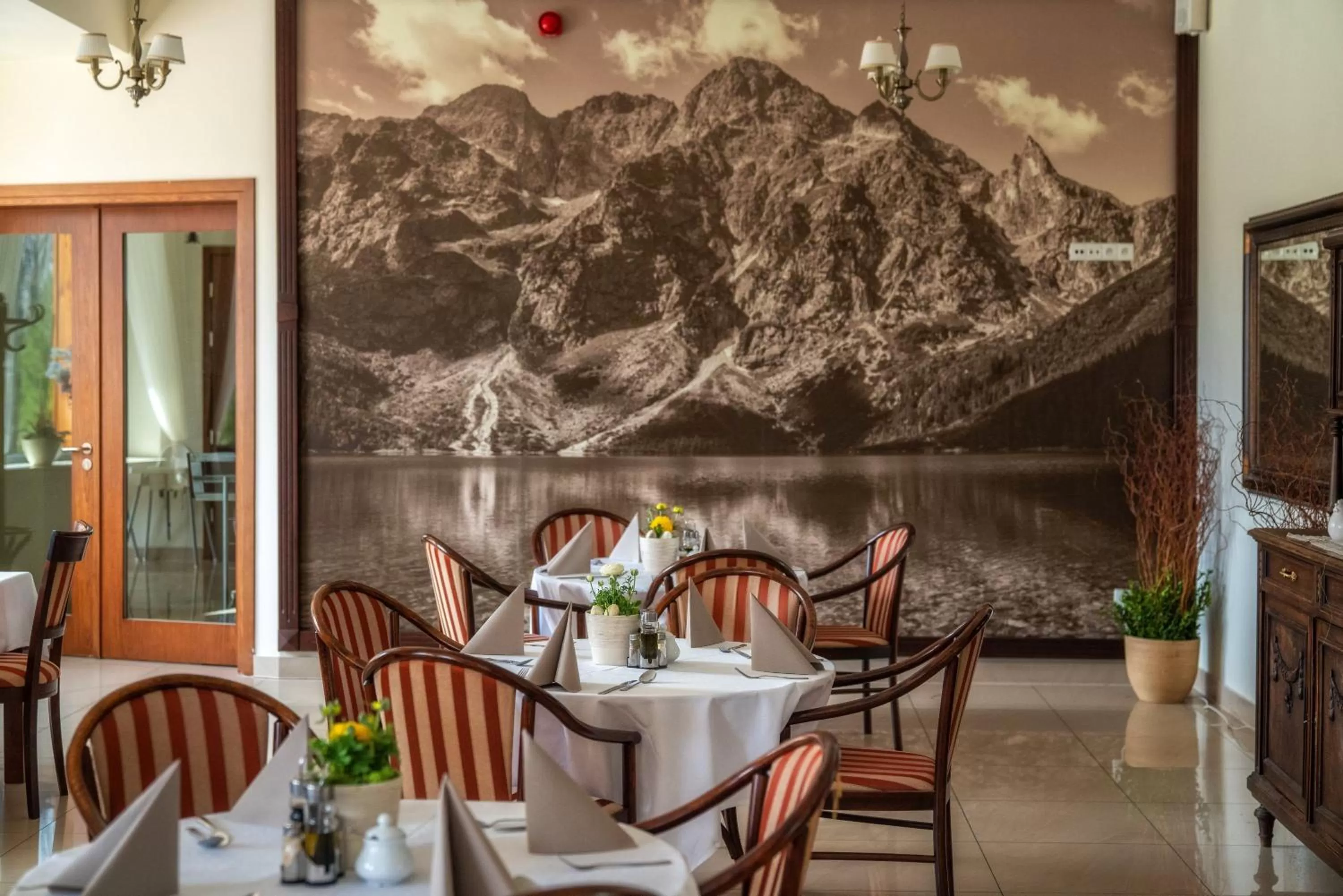 Restaurant/places to eat in Hotel Tatra
