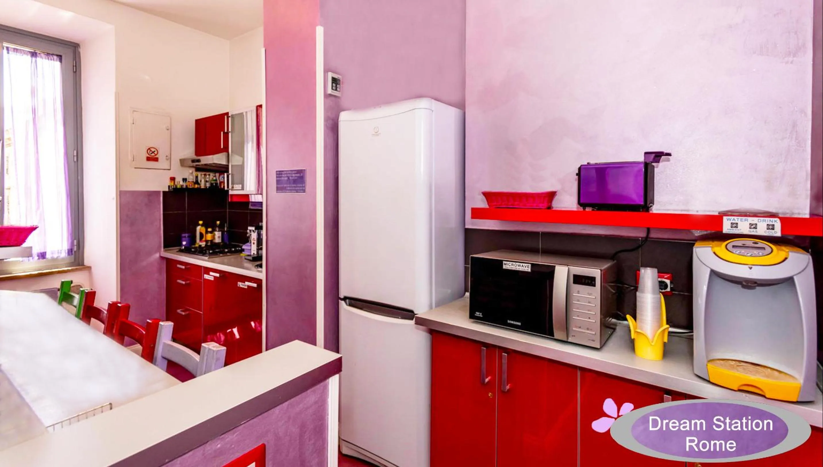 Communal kitchen in Dream Station