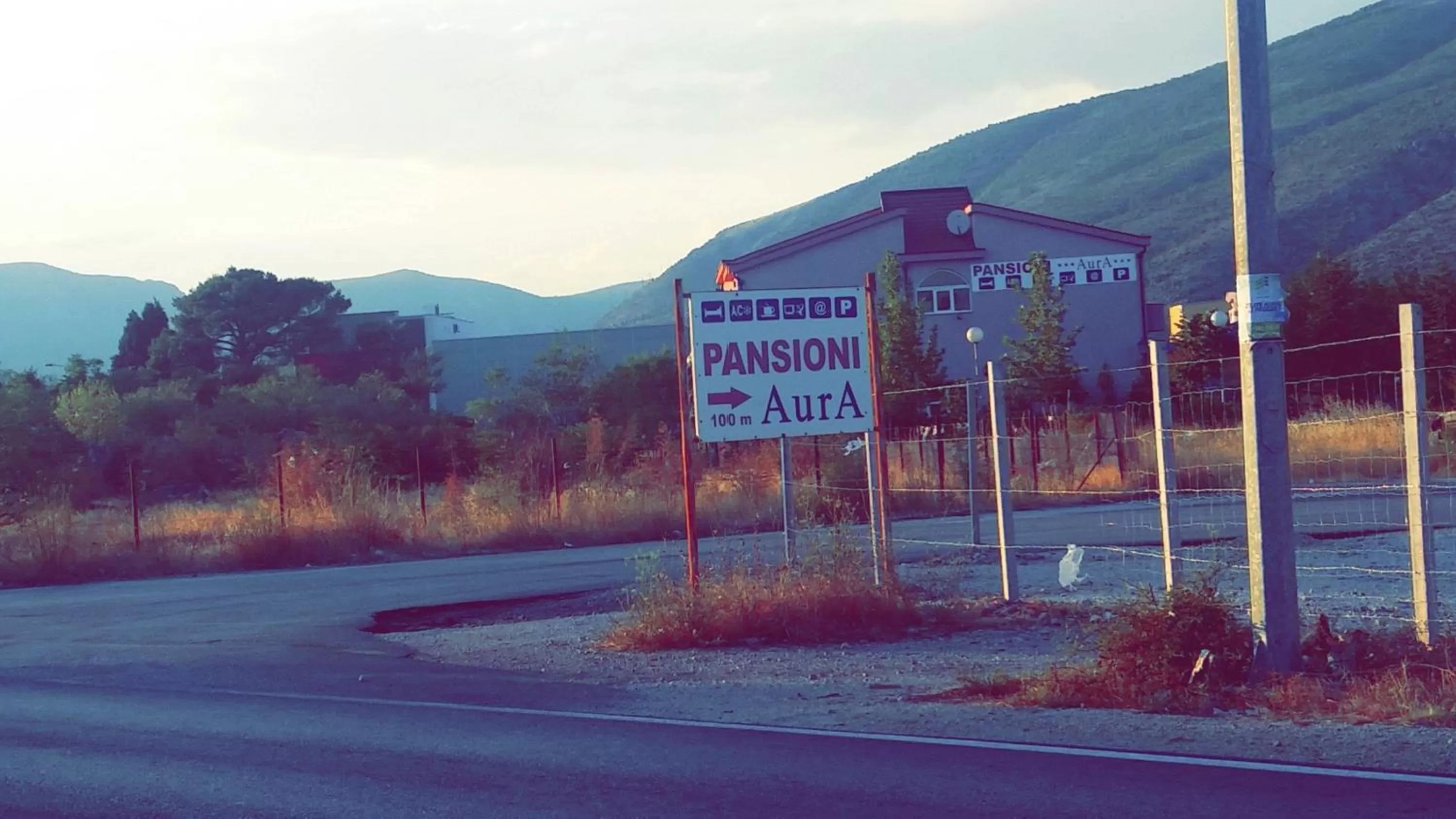 Street view in Motel Aura