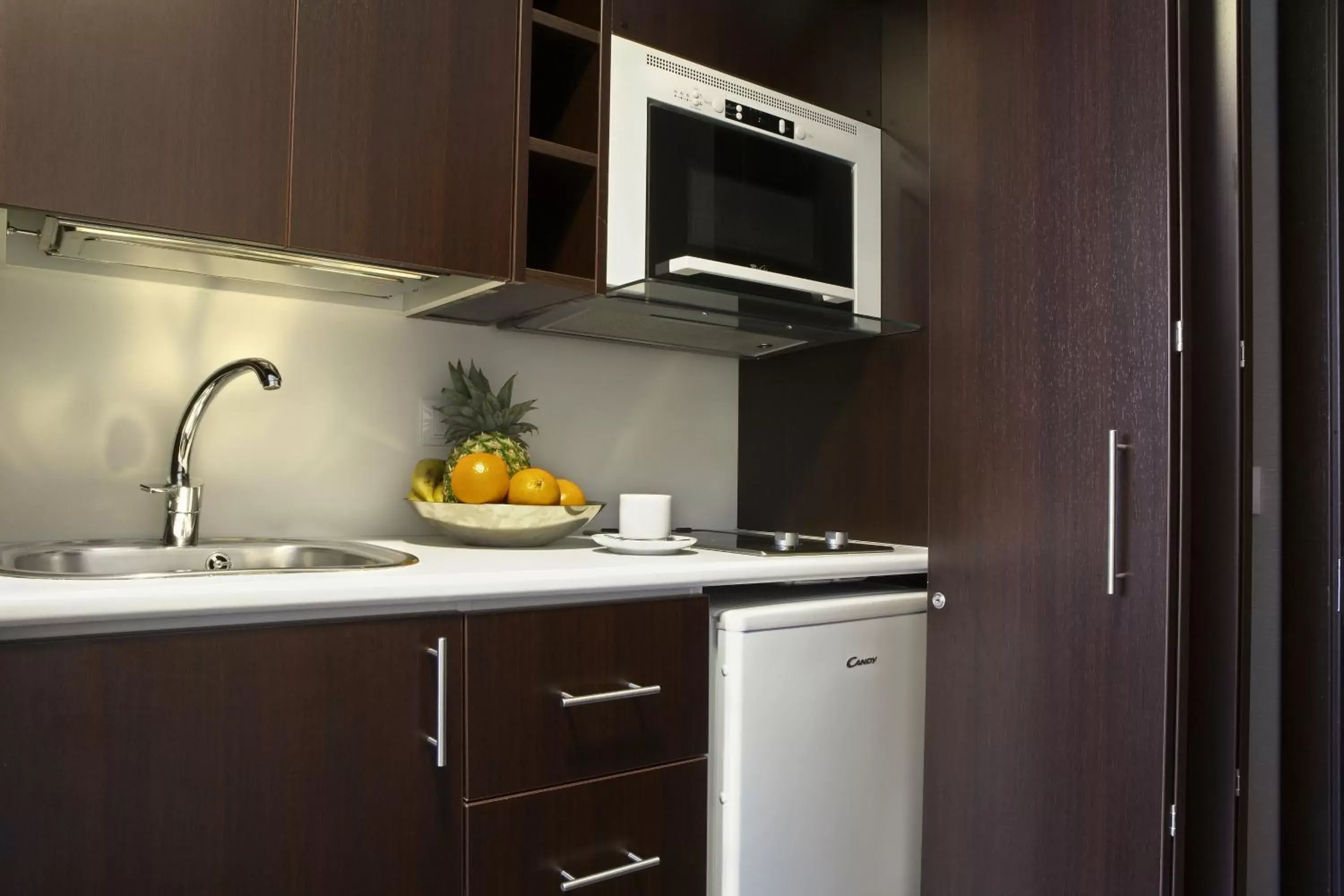 Kitchen or kitchenette, Kitchen/Kitchenette in Hotel & Spa Villa Olimpica Suites