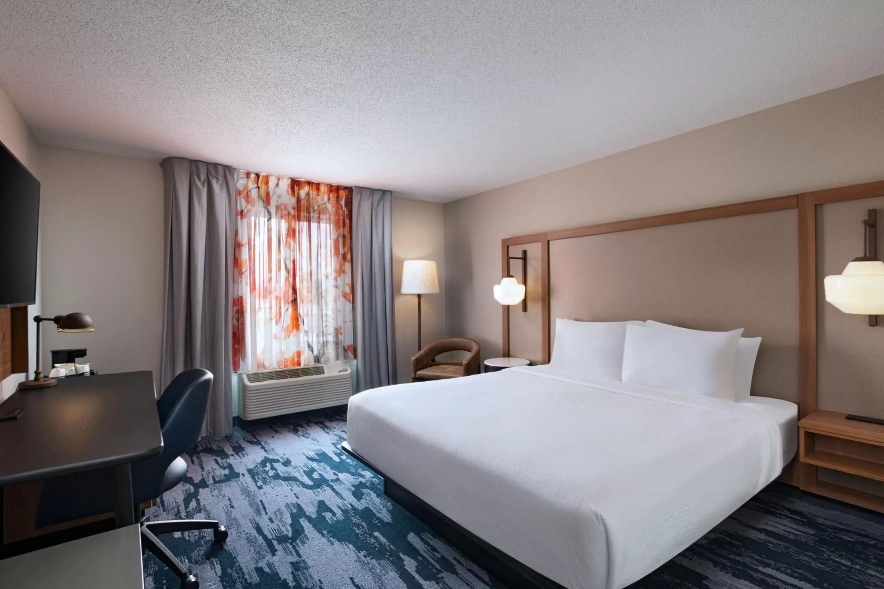 Photo of the whole room, Bed in Fairfield Inn & Suites Kansas City Airport