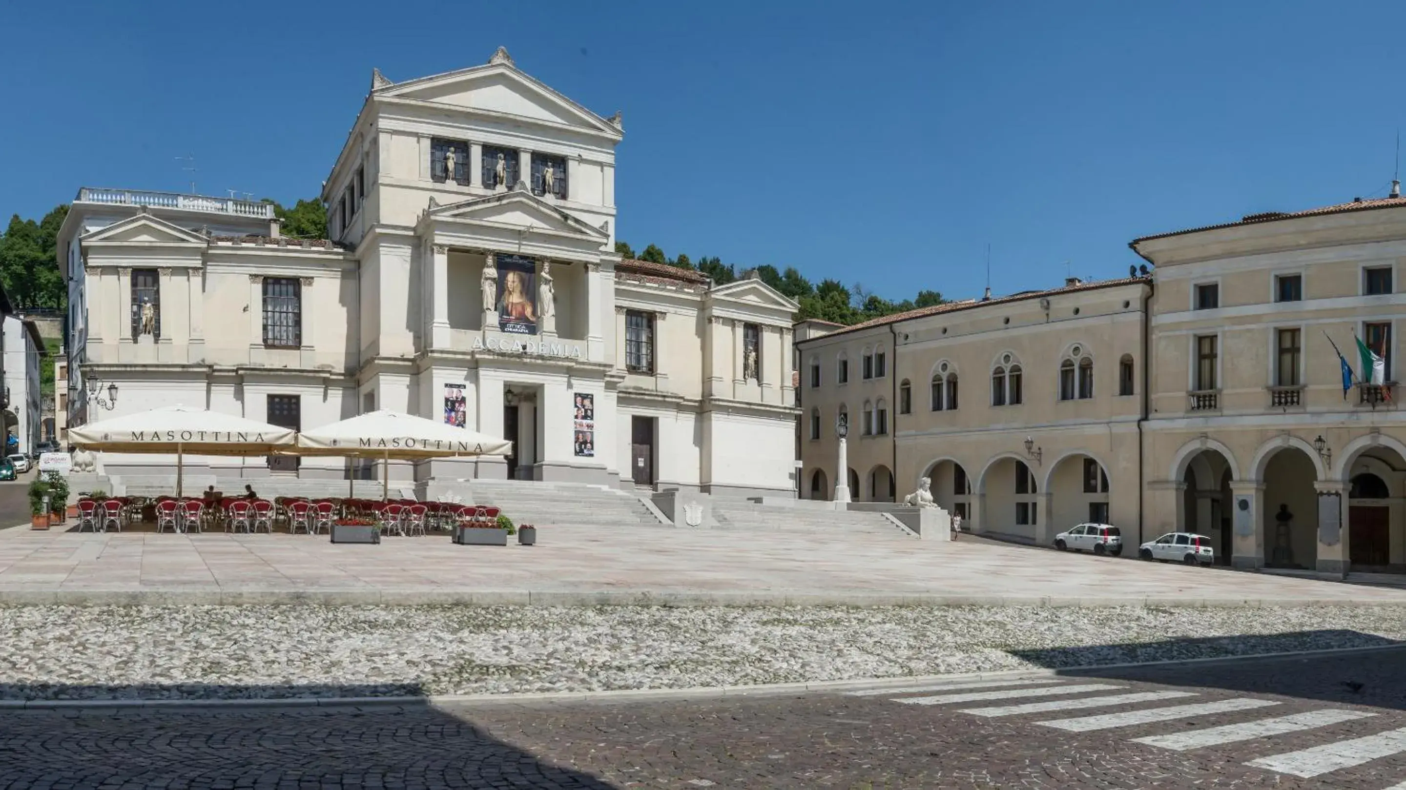 Nearby landmark, Property Building in Best Western Hotel Canon d'Oro