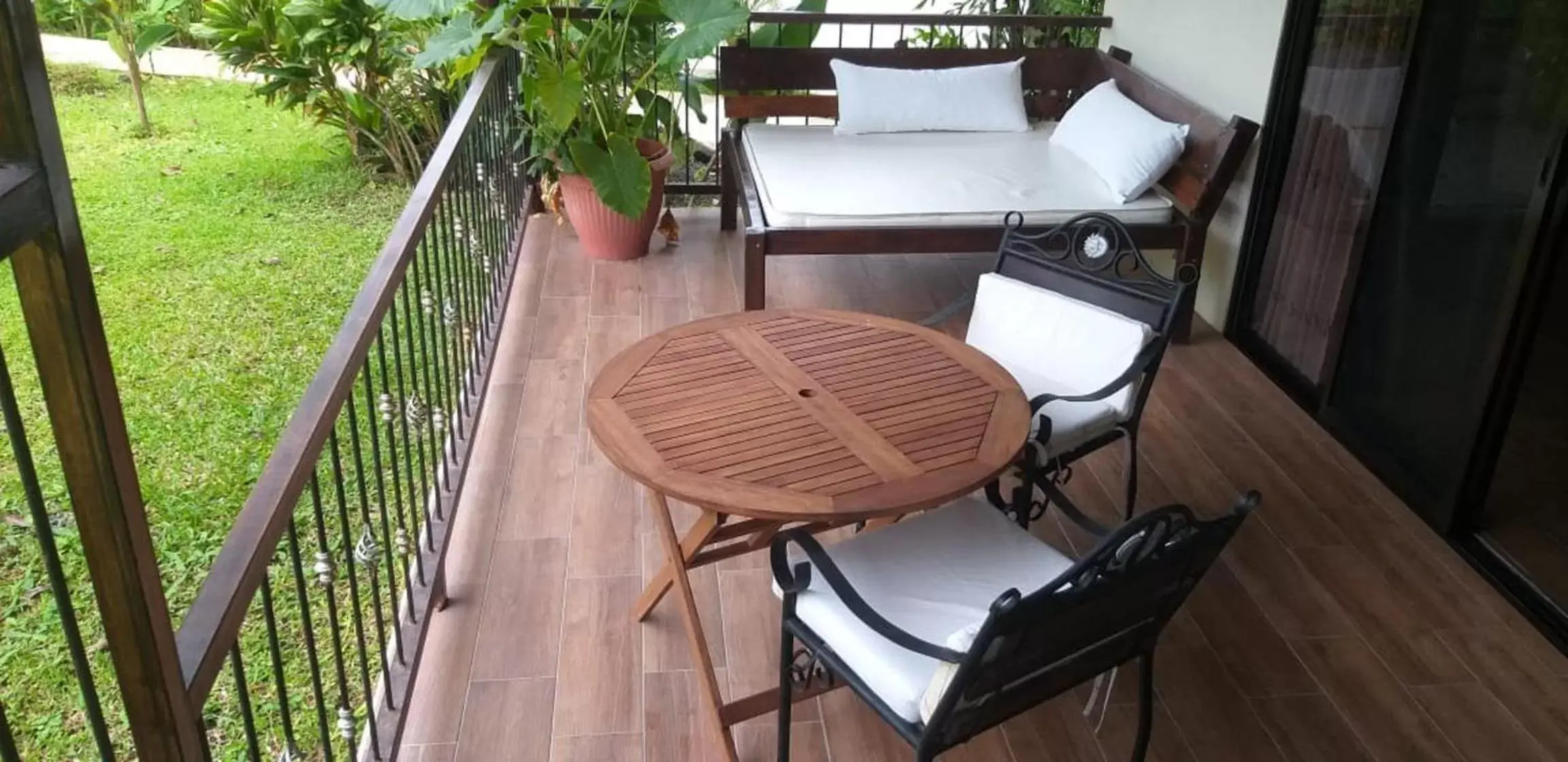 Balcony/Terrace in Tropical Suites & Villas