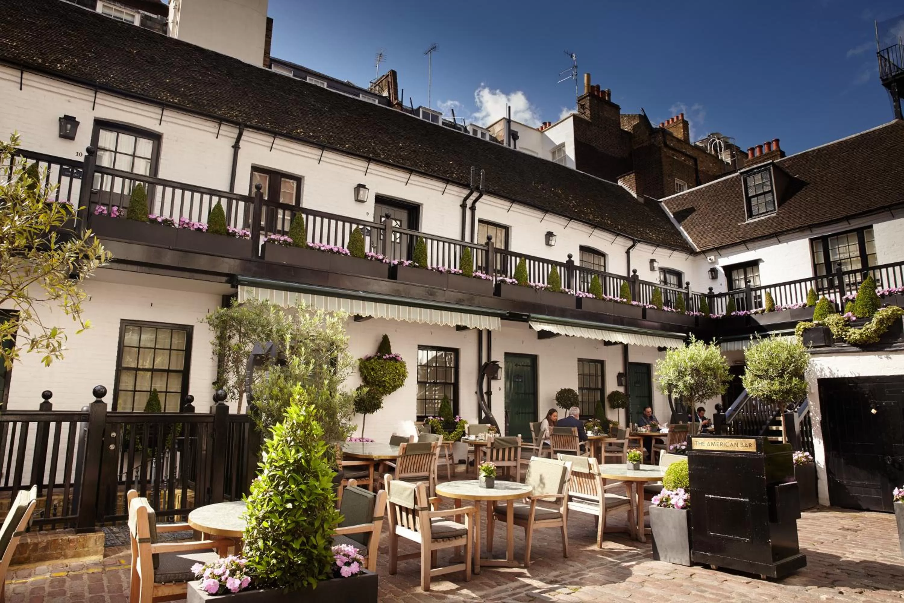 Restaurant/places to eat in The Stafford London