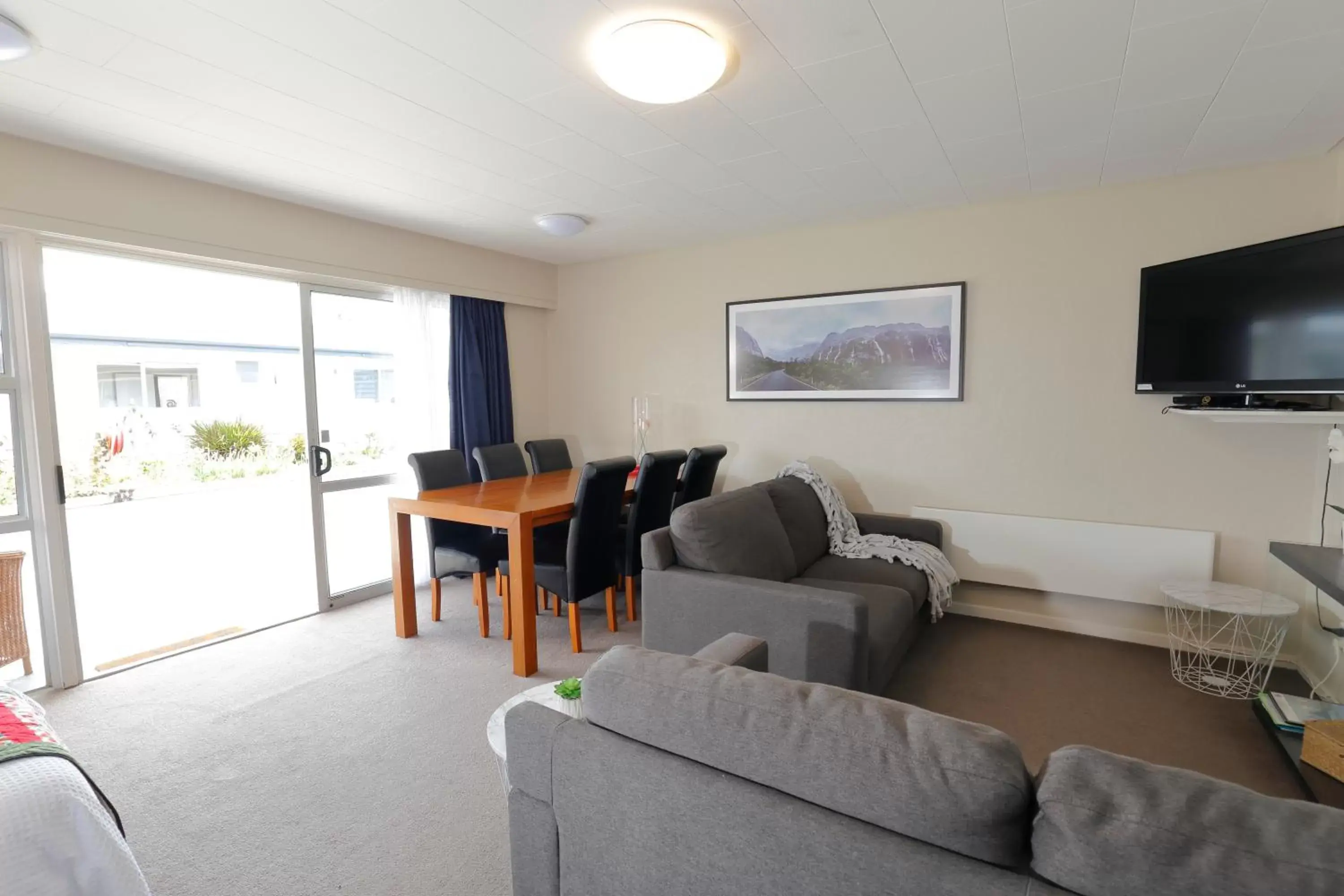 Living room, Seating Area in Aden Motel