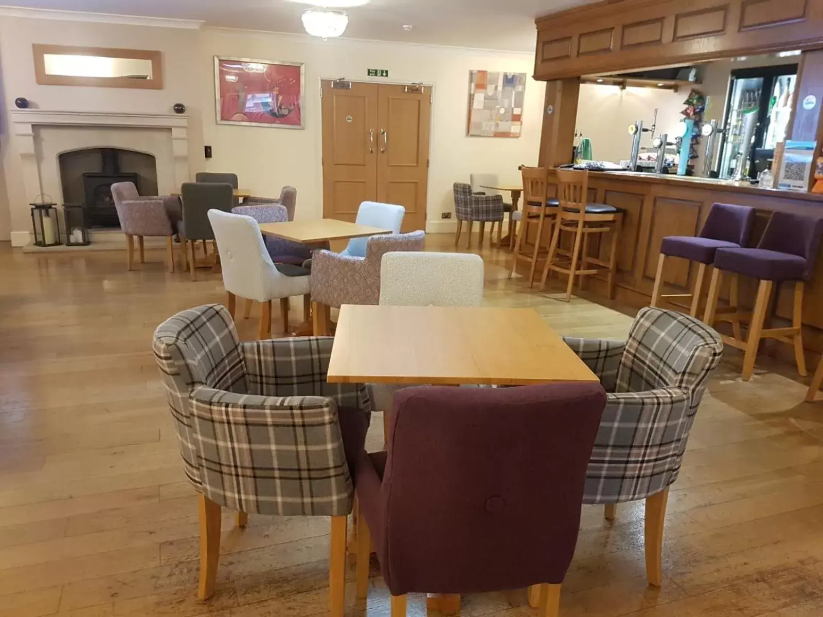 Lounge or bar, Lounge/Bar in Exeter Court Hotel