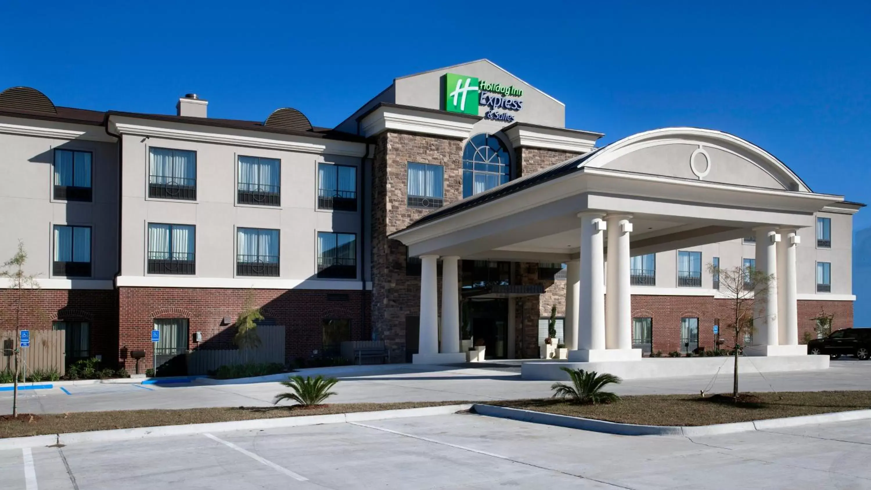 Property Building in Holiday Inn Express Hotel & Suites Morgan City- Tiger Island, an IHG Hotel