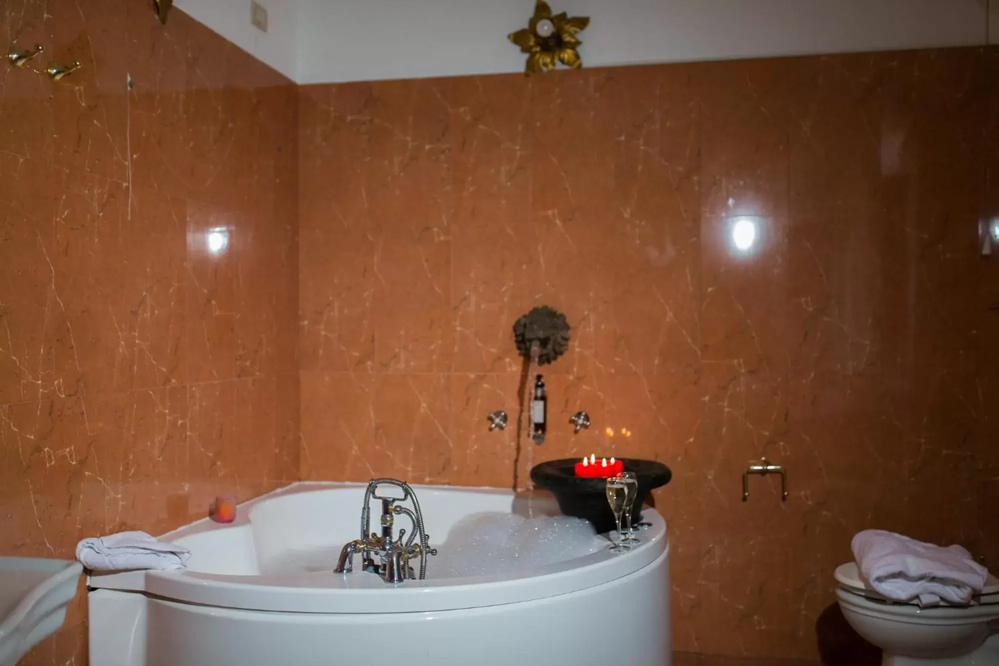 Bathroom in I Portici Hotel - Residenza D'Epoca