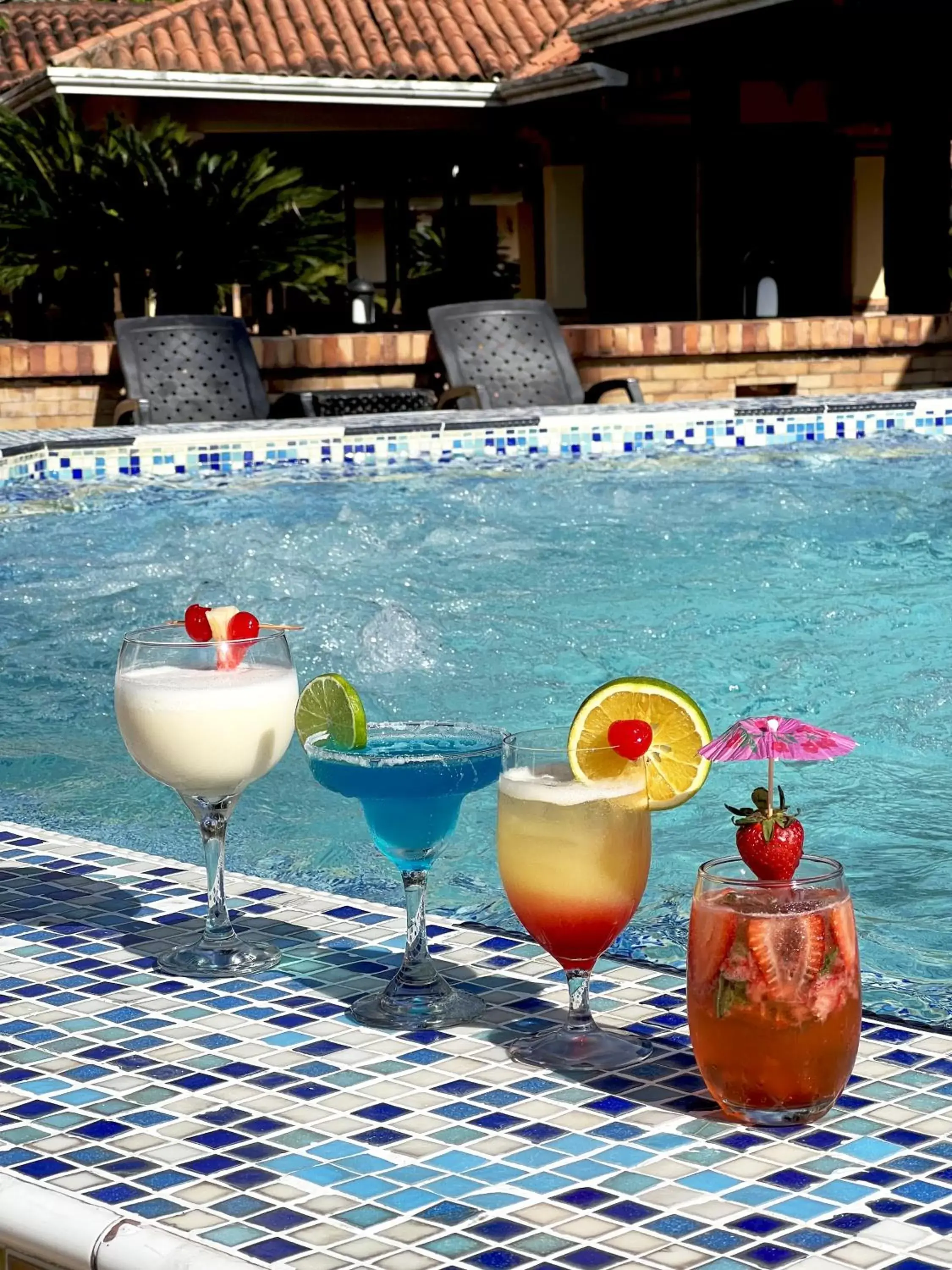 Drinks, Swimming Pool in El Campanario Hotel Campestre by Tequendama