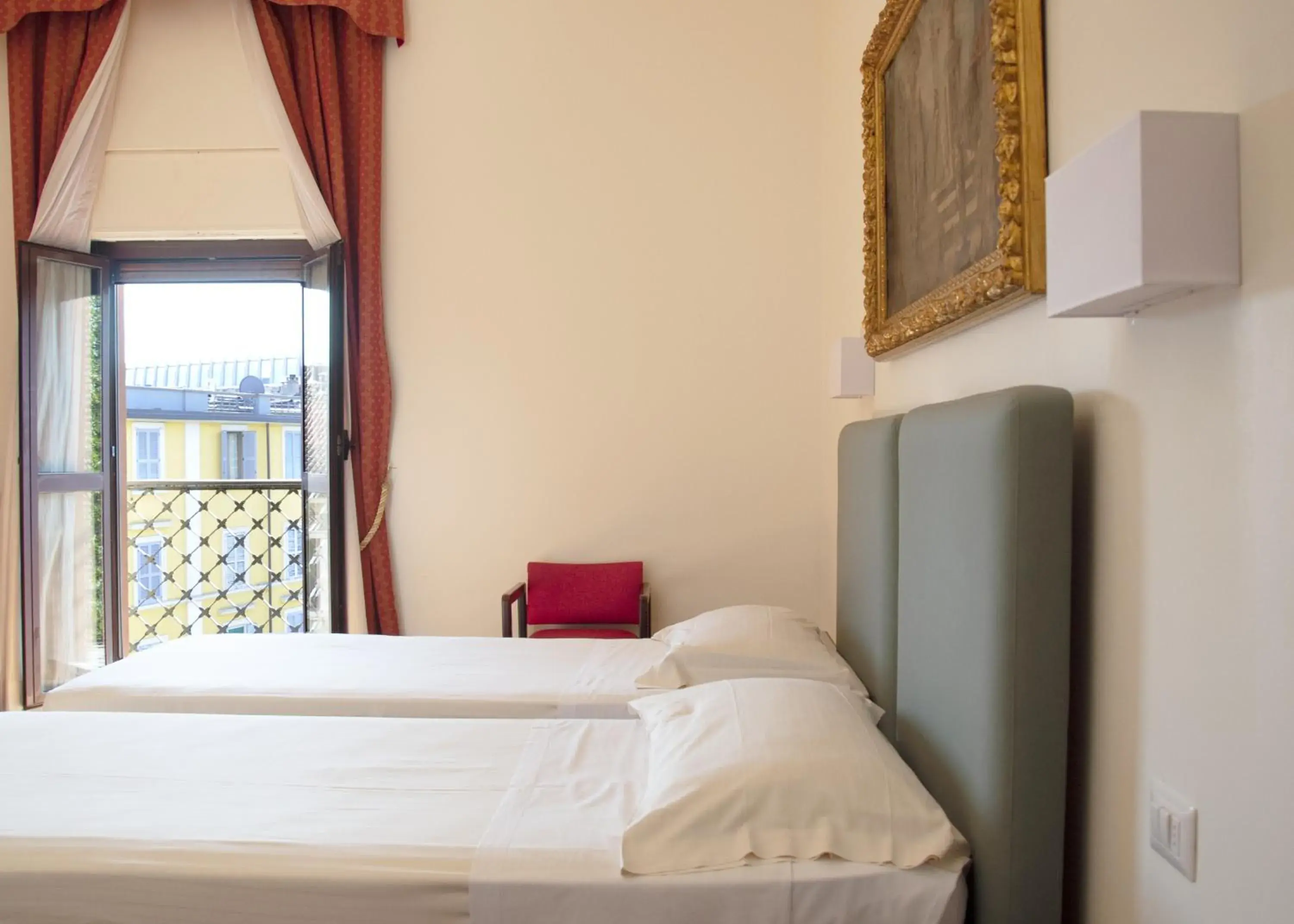 Bed in Hotel San Guido