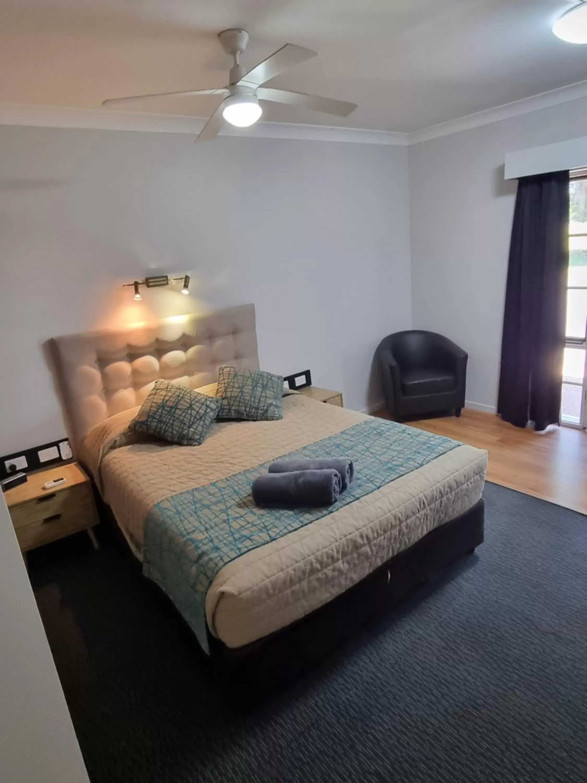 Bed in Australian Homestead Motor Lodge