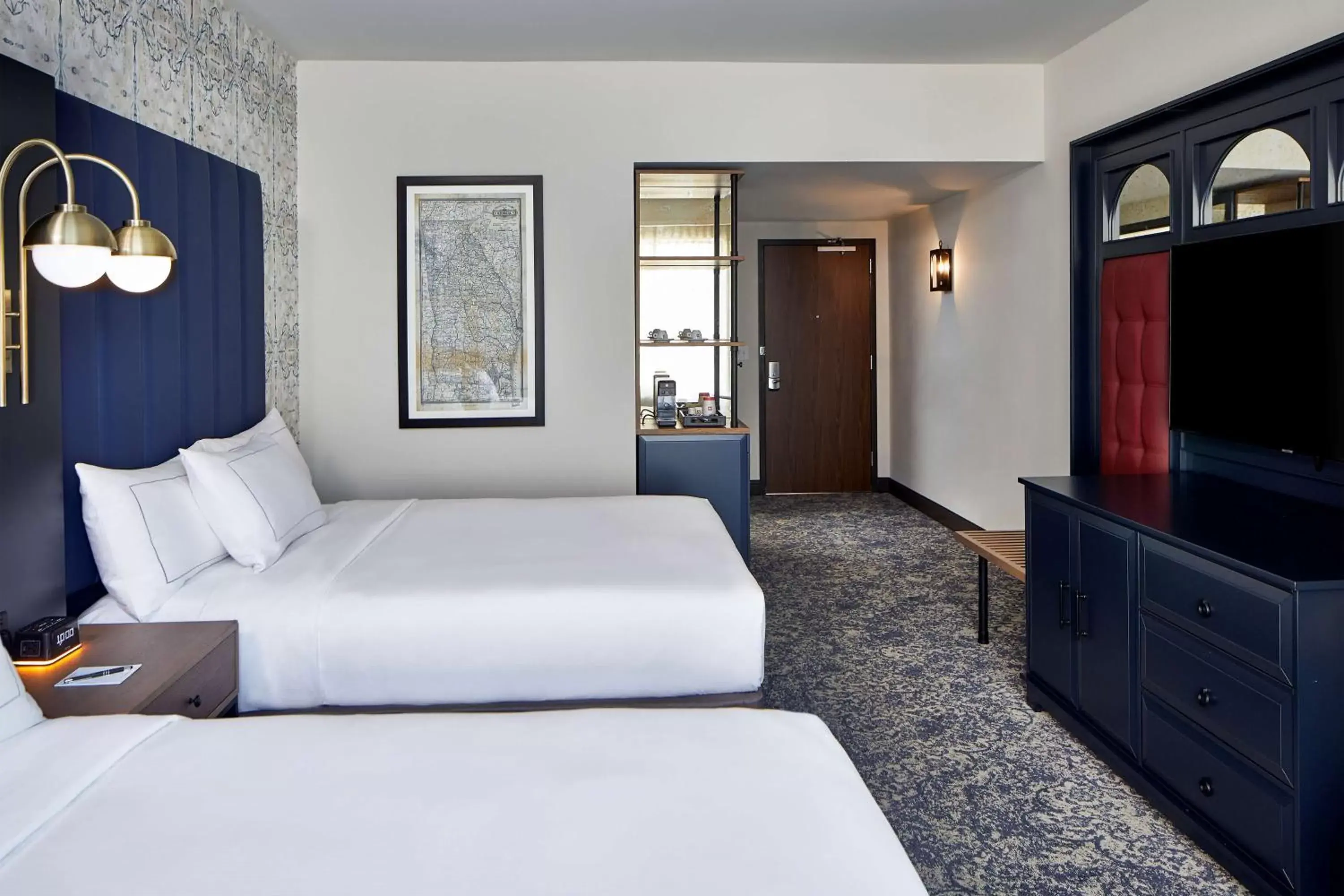 Bedroom, Bed in The Hamilton Alpharetta, Curio Collection By Hilton